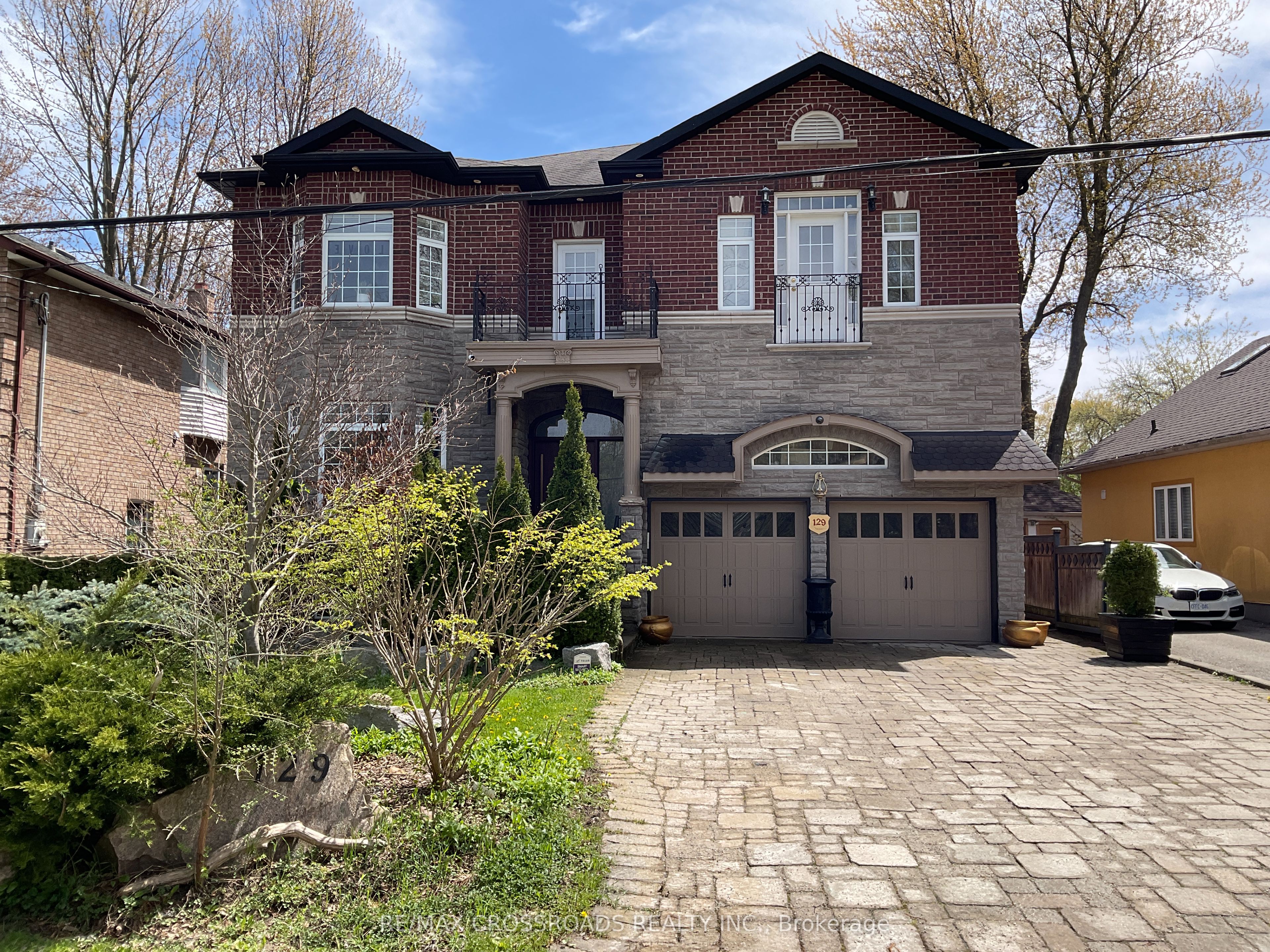 129 Lakeland Crescent, Richmond Hill, ON, L4E 3A1
