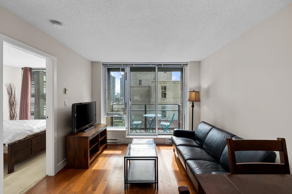 Additional image 2 of 620-1088 Richards Street, Vancouver, BC, V6G 0J8