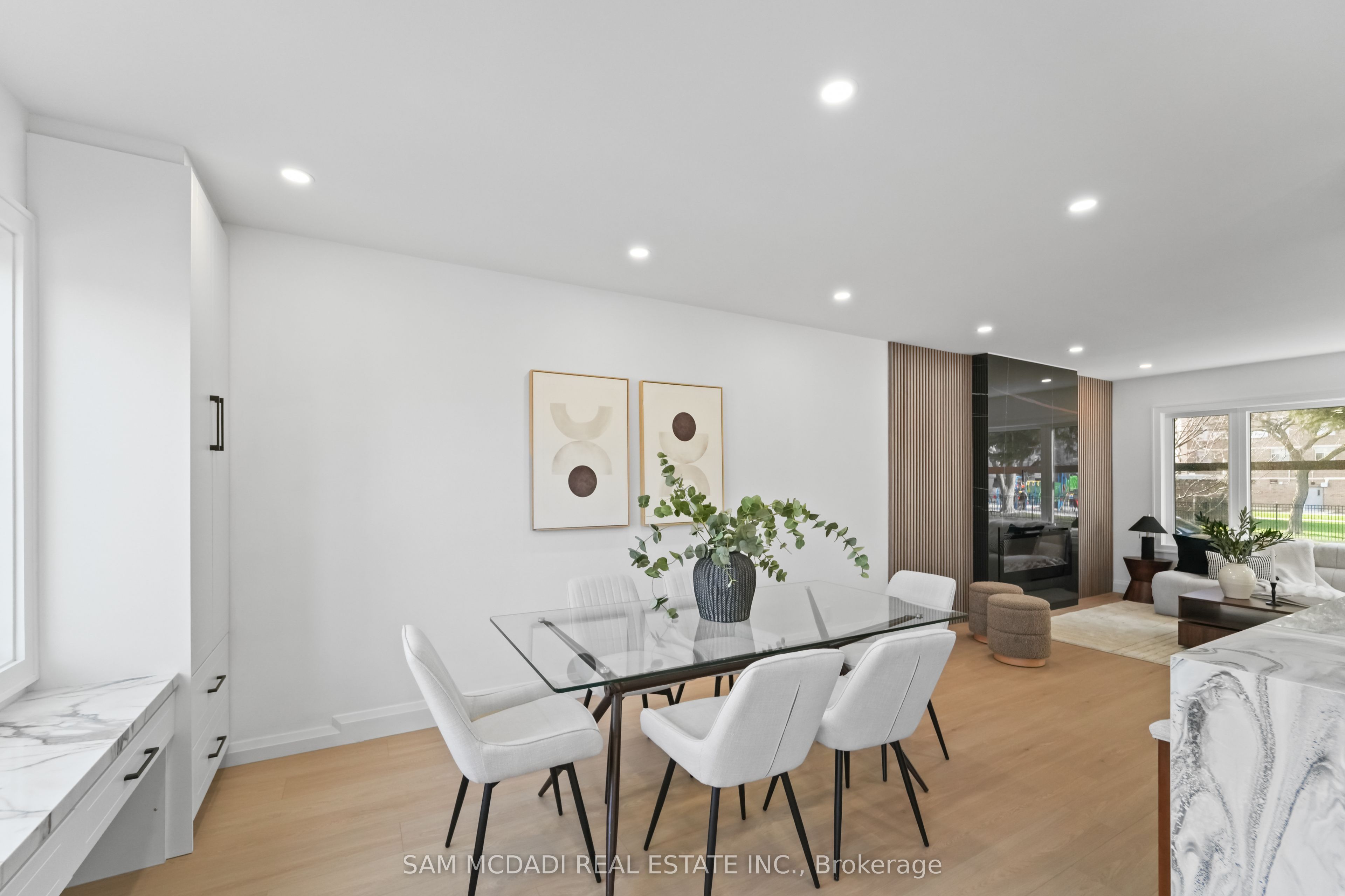 Additional image 6 of 25 Falstaff Avenue, Toronto, ON, M6L 2C6
