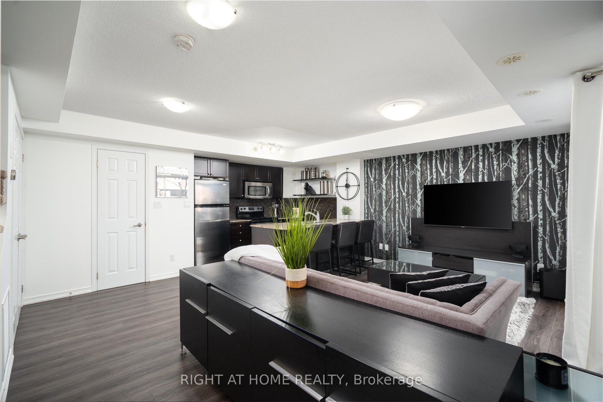 Additional image 5 of 112-1 Ruttan Street, Toronto, ON, M6P 0A1