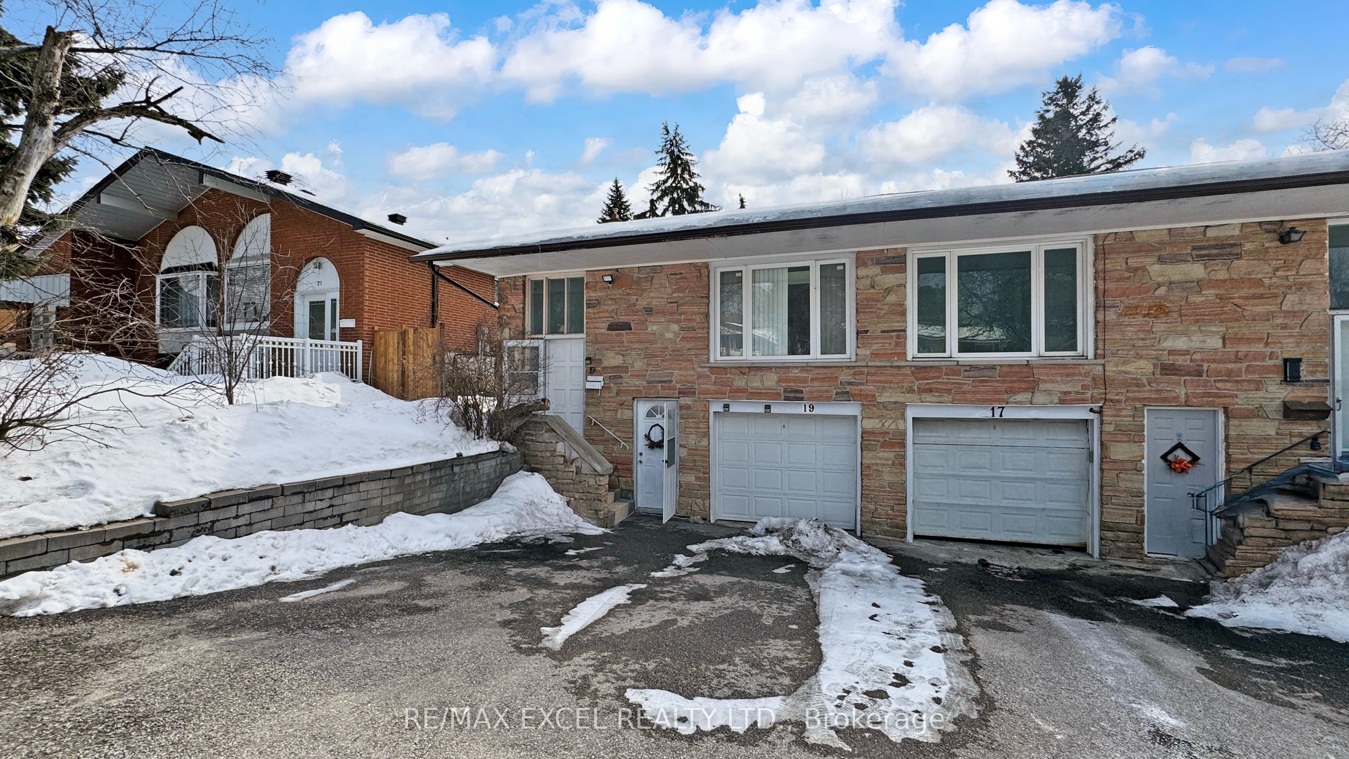 Additional image 3 of 19 Clancy Drive, Toronto, ON, M2J 2V7