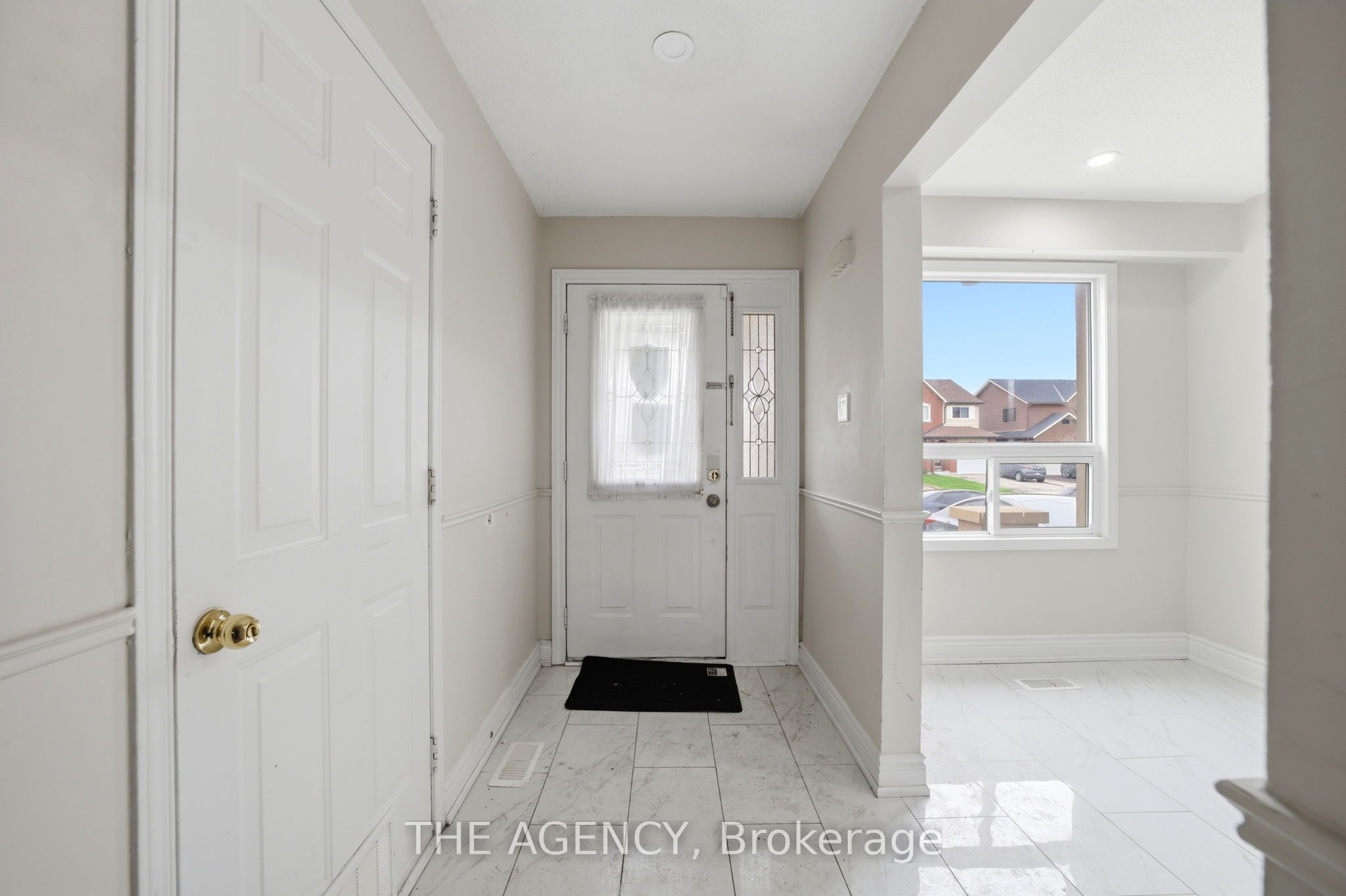 Additional image 4 of 416 Hansen Road N, Brampton, ON, L6V 3P7