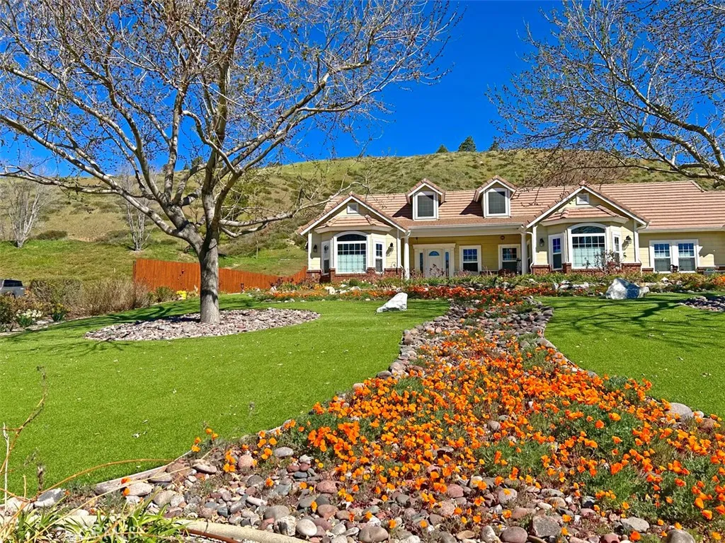 Additional image 4 of 9251 Elizabeth Lake Rd, Leona Valley, CA 93551