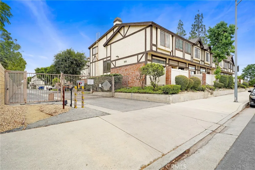 Additional image 66 of 20737 Roscoe Boulevard Unit 203, Winnetka, CA 91306