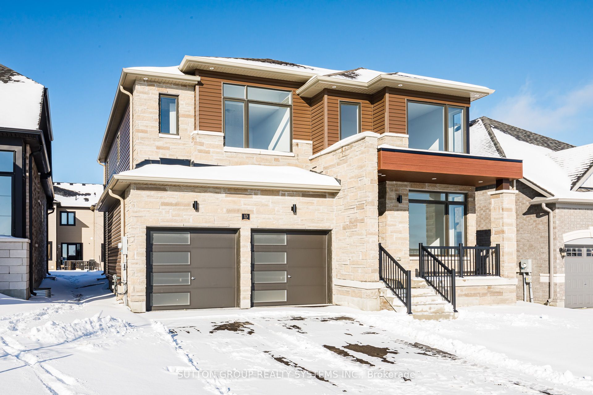 13 Sun Valley Avenue, Wasaga Beach, ON, L9Z 0N6