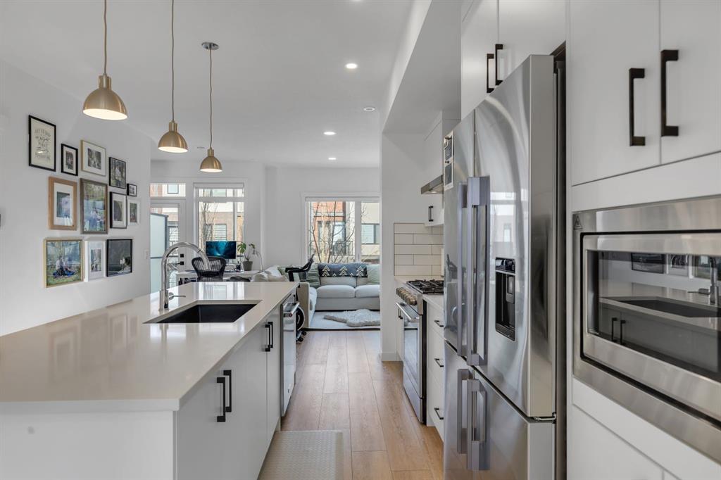 Additional image 5 of 213 Greenbriar Common, Calgary, AB, T3B 6J3