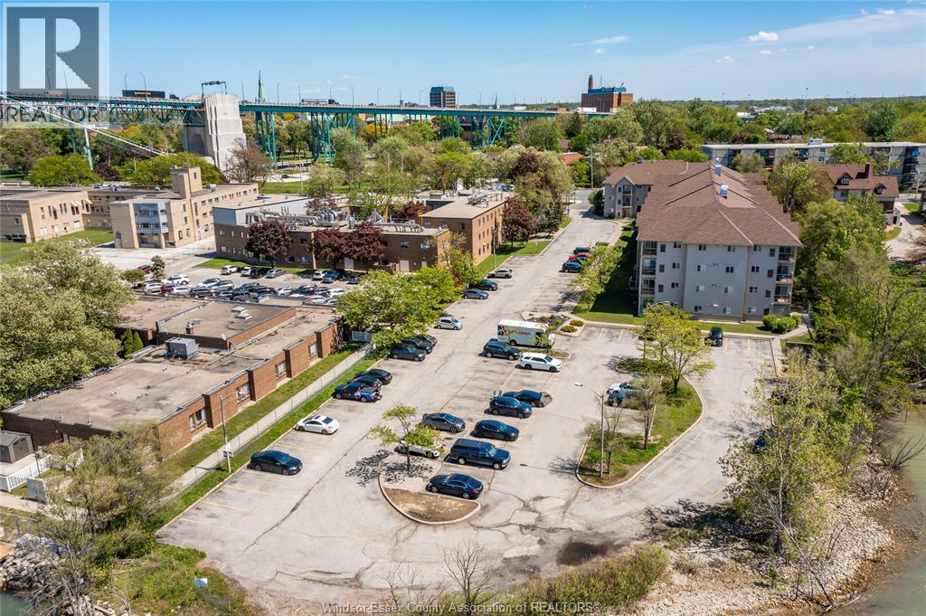 Additional image 3 of 414-3000 Sandwich Street, Windsor, ON, N9C4G3