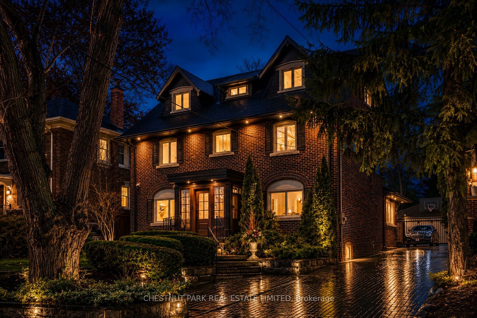 35 Weybourne Crescent, Toronto, ON, M4N 2R4