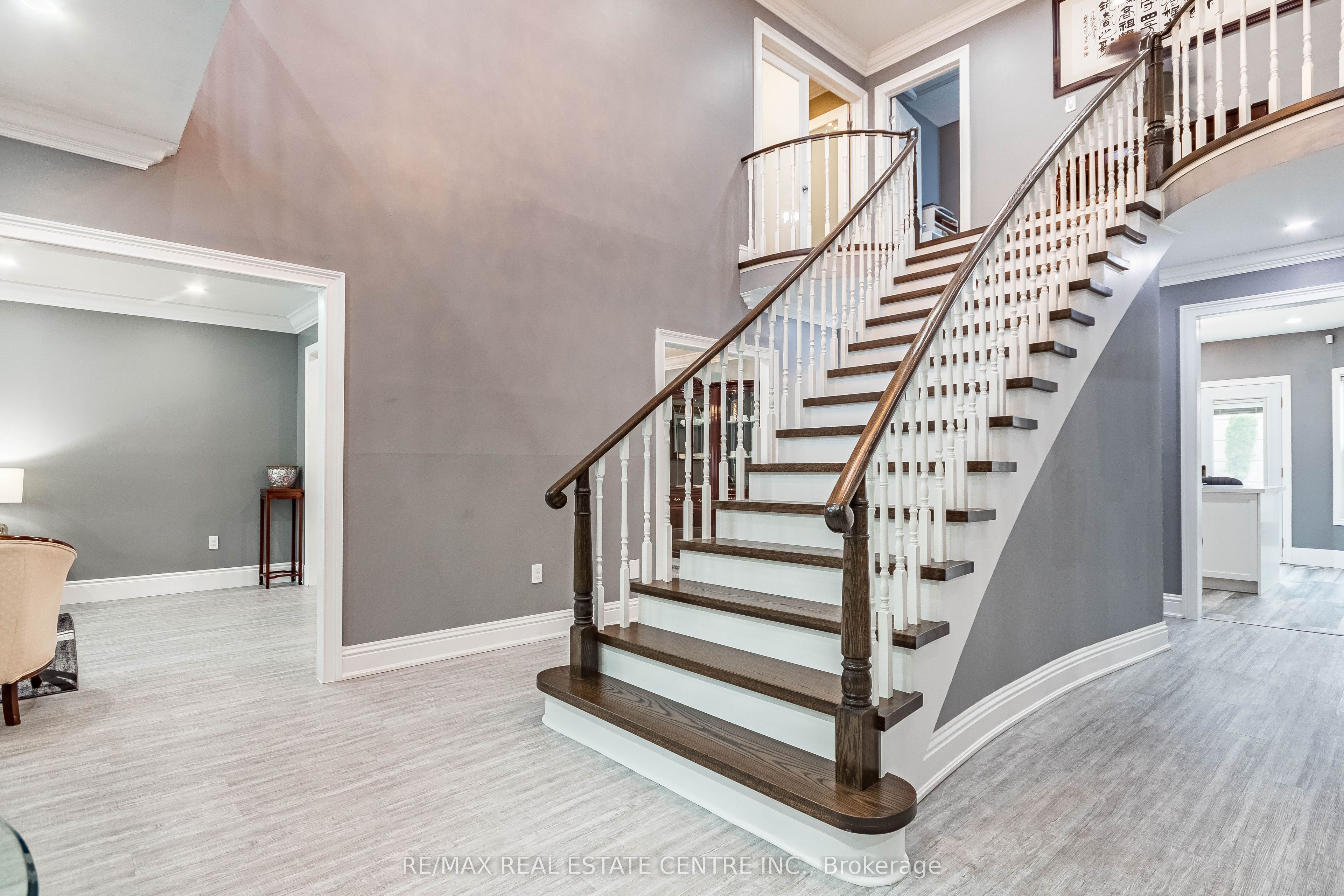 Additional image 3 of 339 Parklane Road, Oakville, ON, L6H 4J4