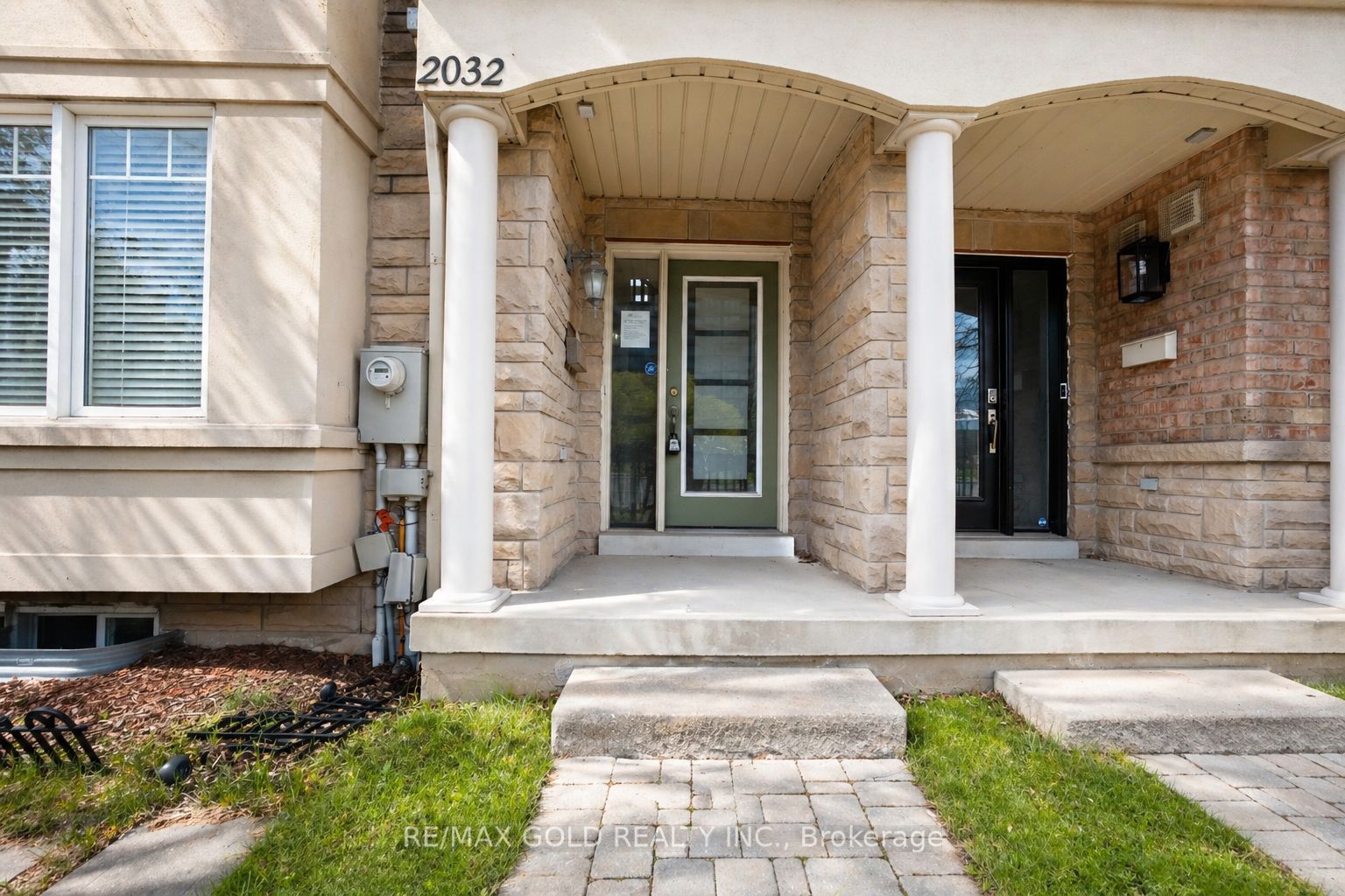 Additional image 4 of 2032 Lakeshore Road W, Mississauga, ON, L5J 1J8