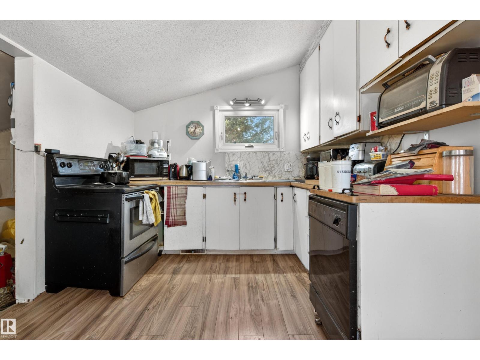 Additional image 2 of 5 O'brien Drive, Fort Saskatchewan, AB, T8L2L2