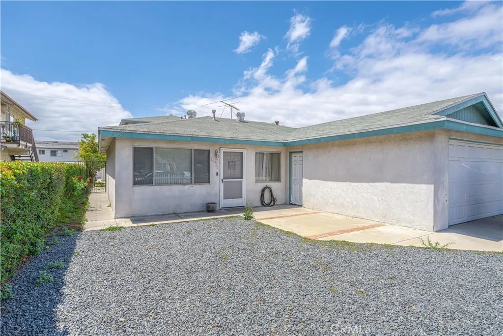 Additional image 70 of 10921 Walnut St, Los Alamitos, CA 90720