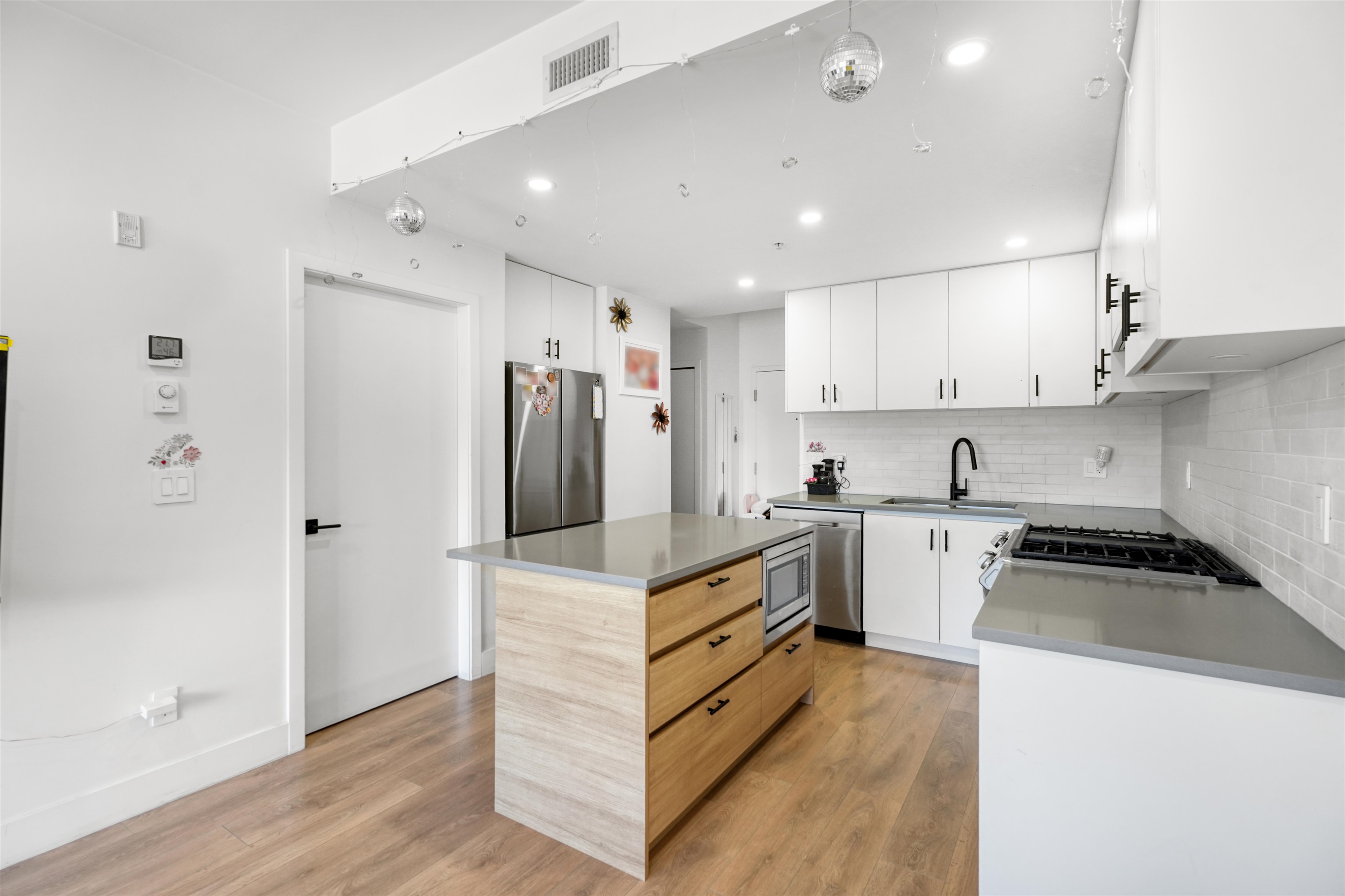Additional image 4 of 312-8496 120 Street, Surrey, BC, V3W 3N5