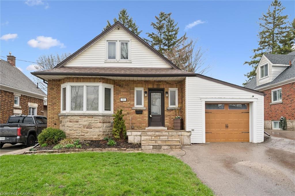 30 Sheldon Avenue N, Kitchener, ON, N2H 3M2