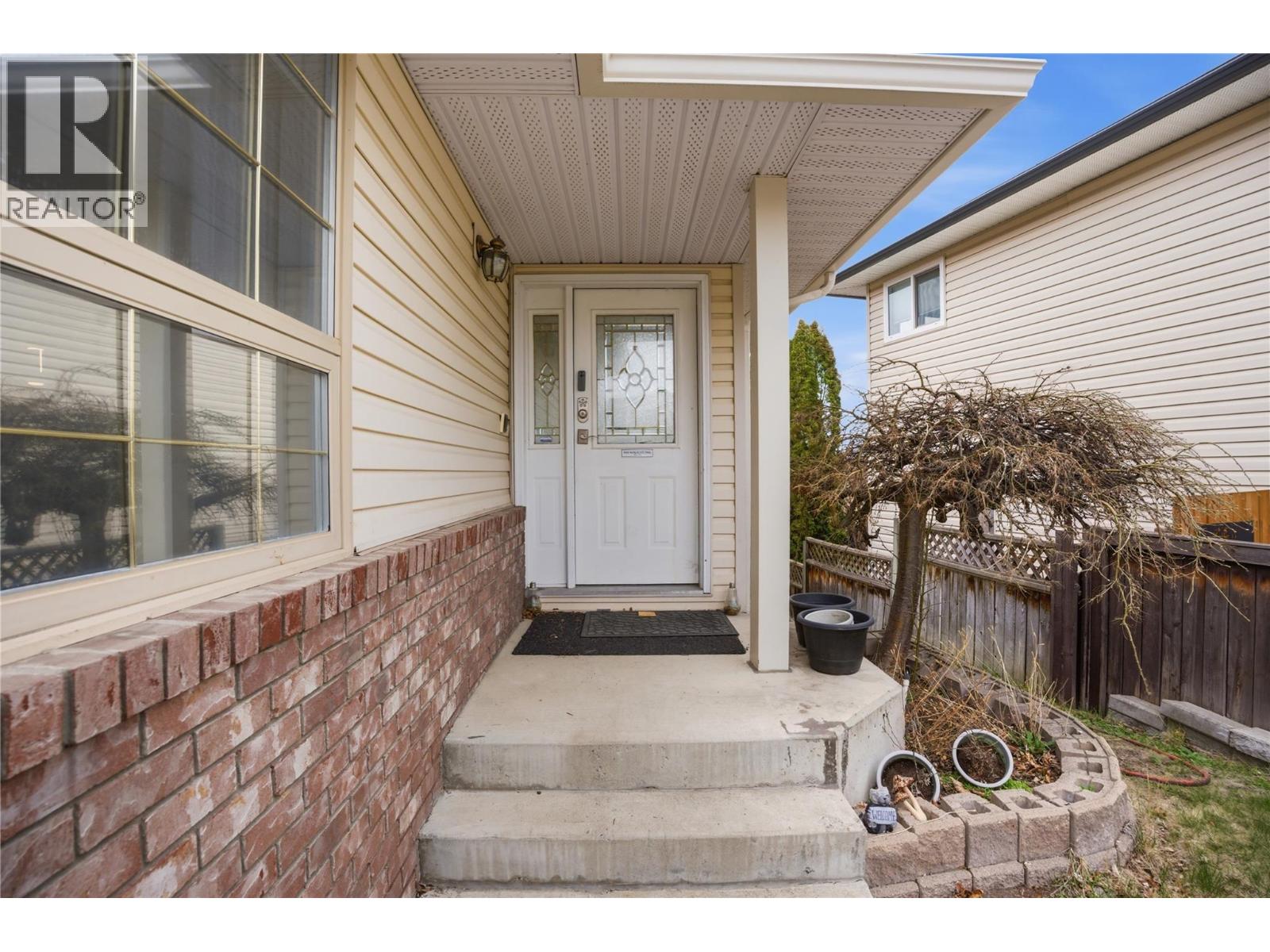 Additional image 4 of 832 Regent Crescent, Kamloops, BC, V1S1X1