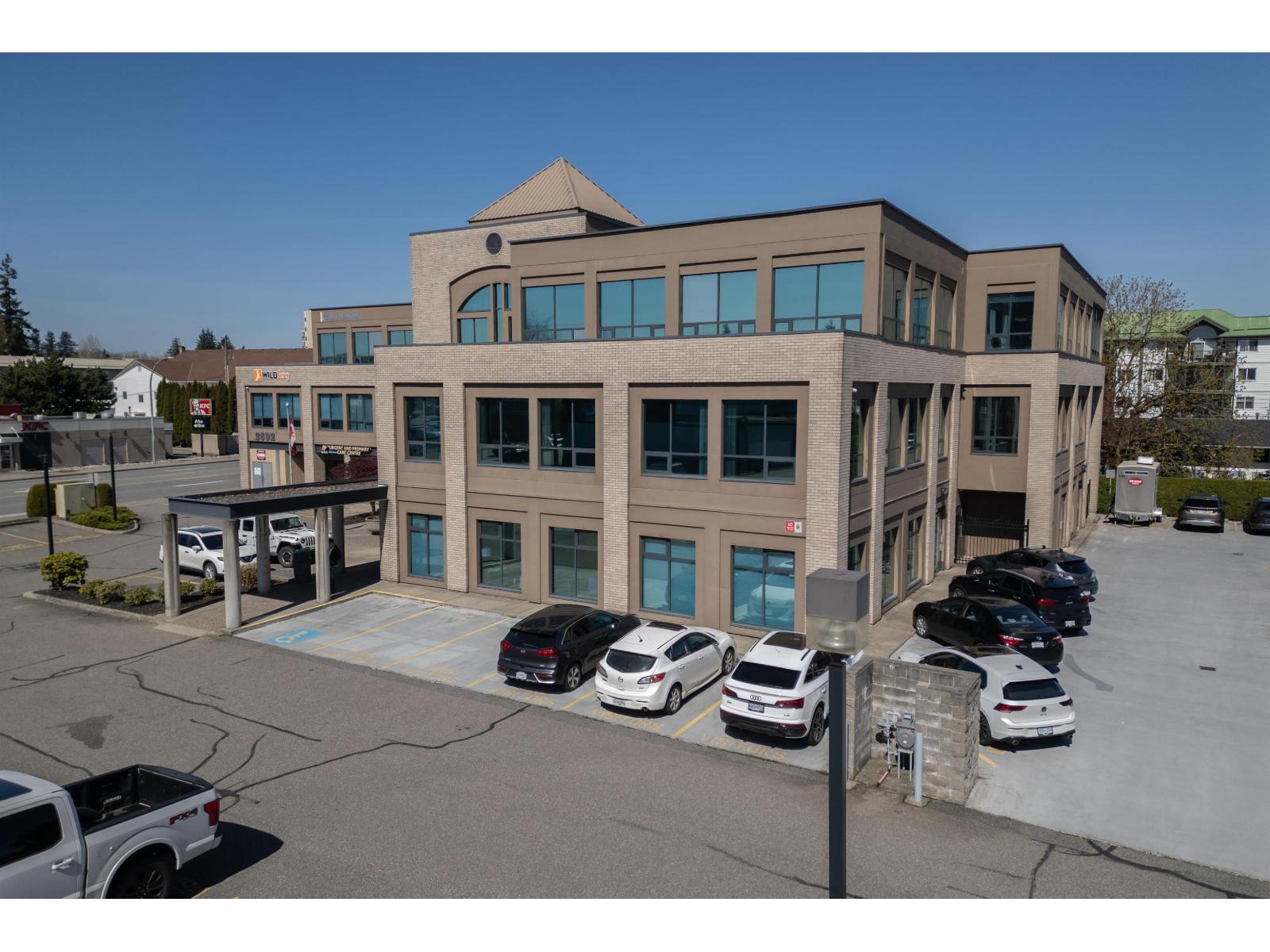 Additional image 2 of 200-2692 Clearbrook Road, Abbotsford, BC, V2T2Y8
