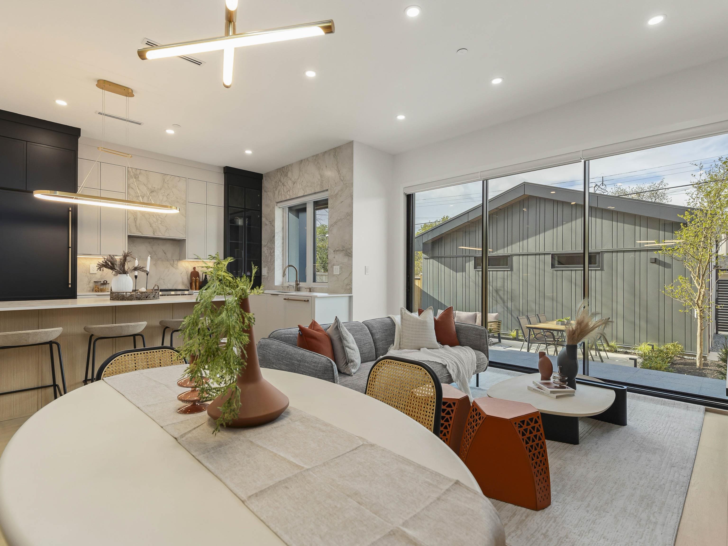 Additional image 4 of 2-3255 13th Avenue, Vancouver, BC, V6K 2V6