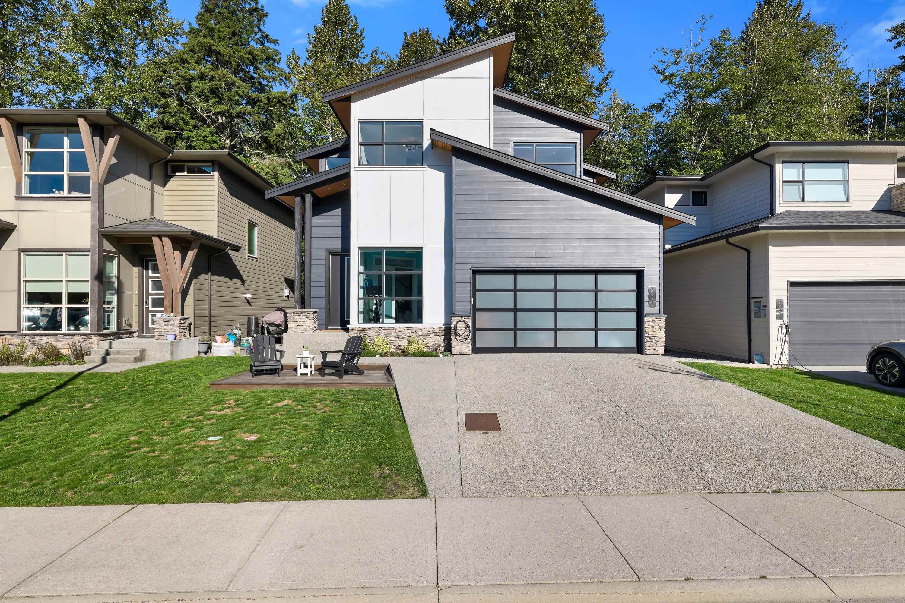 39349 Falcon Crescent, Squamish, BC, V8B 0Y9