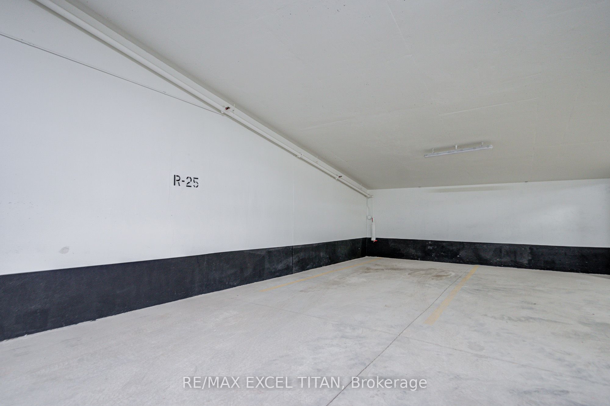 Additional image 3 of Parking-5 Lakeview Avenue, Toronto, ON, M6J 0H3