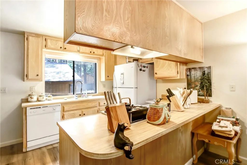 Additional image 40 of 657 Summit Blvd, Big Bear Lake, CA 92315