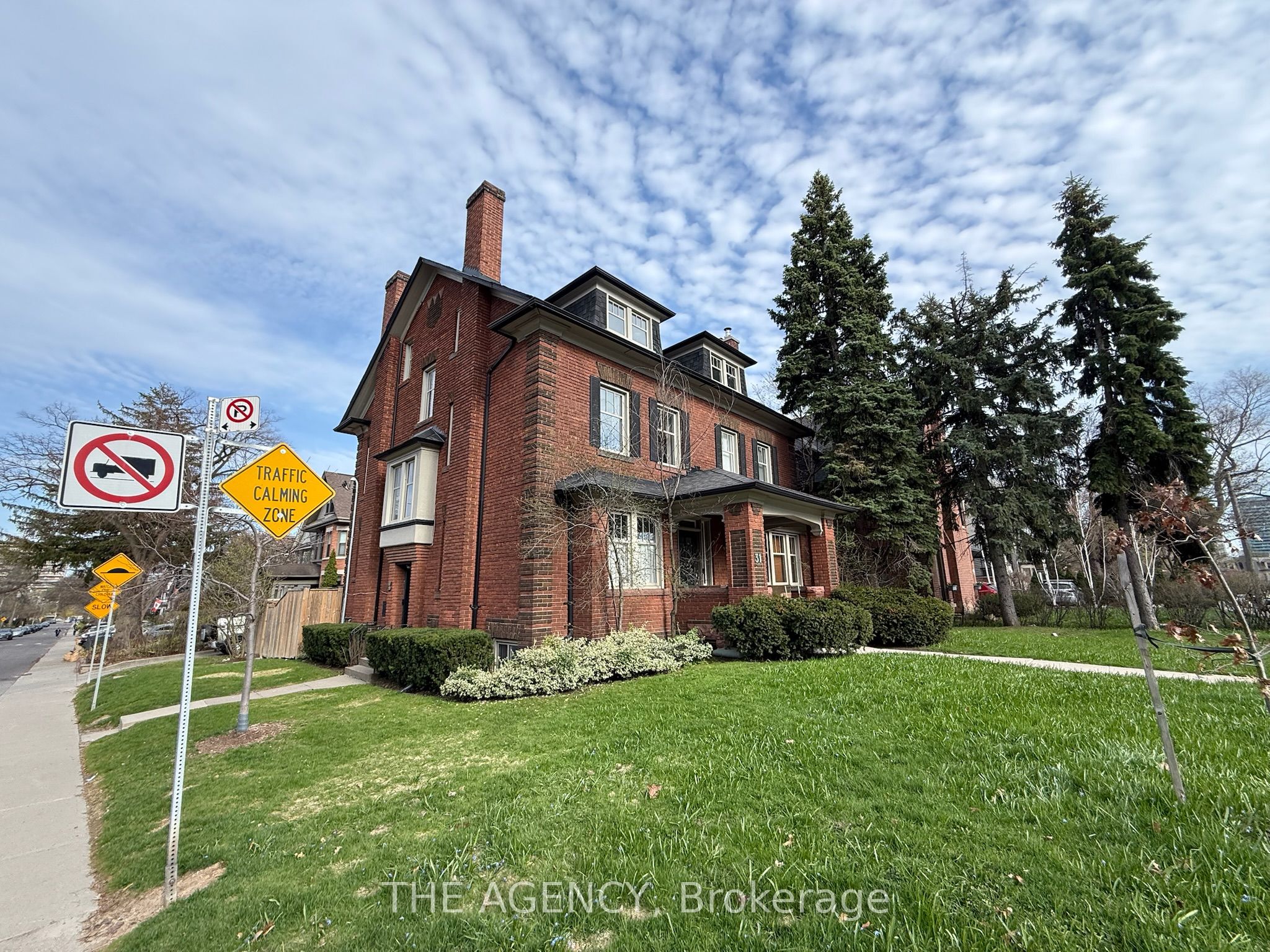 31 Oriole Parkway, Toronto, ON, M4V 2C9 photo 2