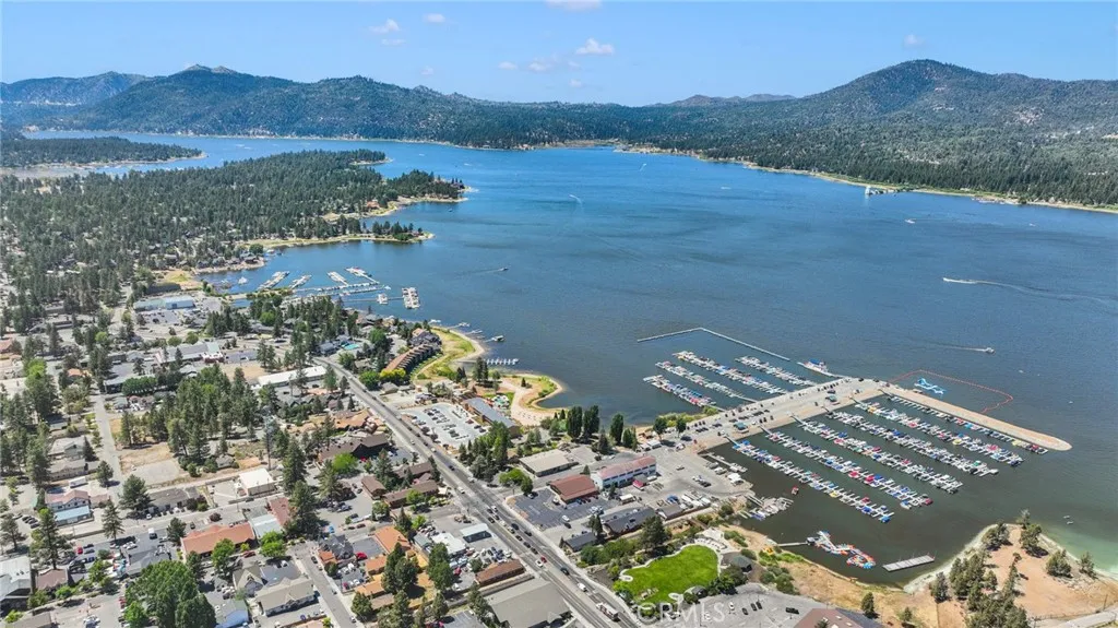 279 Los Angeles Ave, Sugarloaf, CA 92386