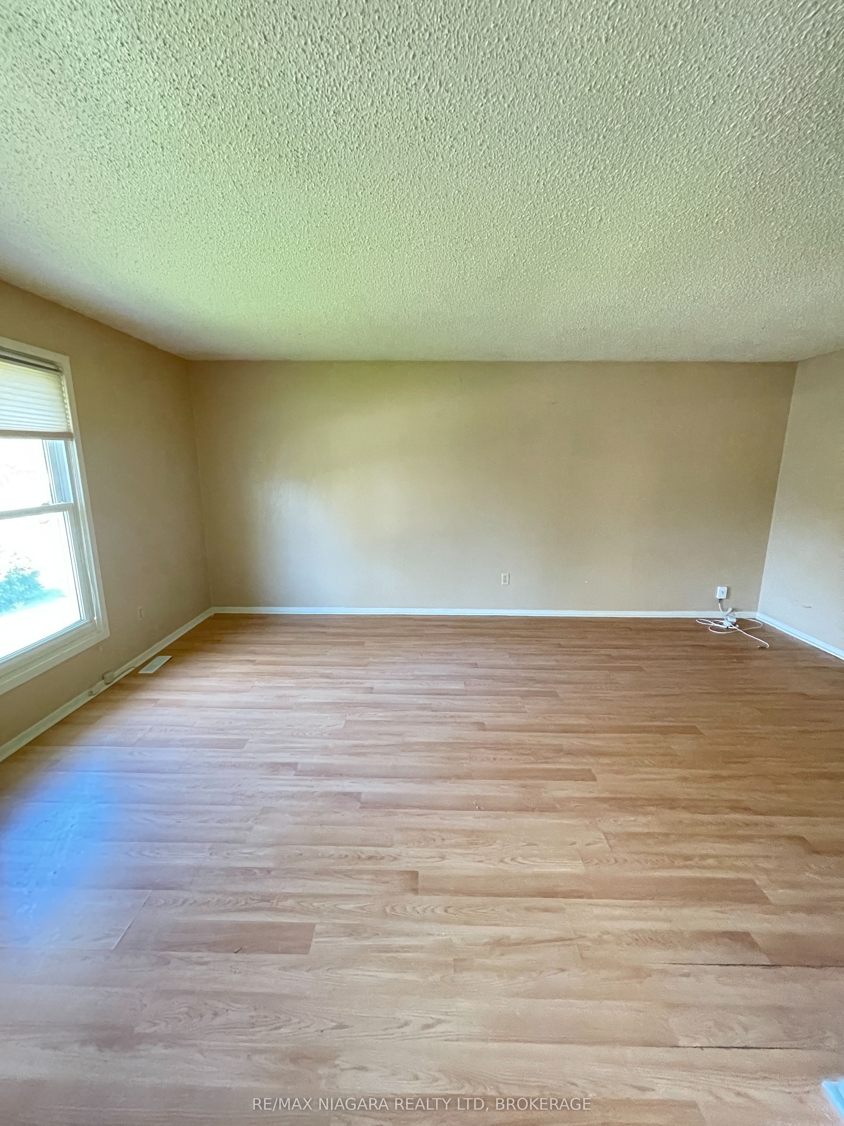 Additional image 4 of 2 Baldwin Crescent, Thorold, ON, L2V 4H5