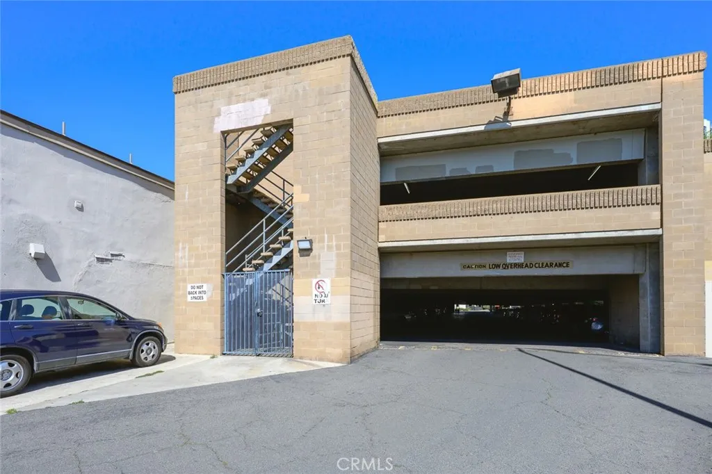 Additional image 56 of 661 W 6th St Unit B, Tustin, CA 92780