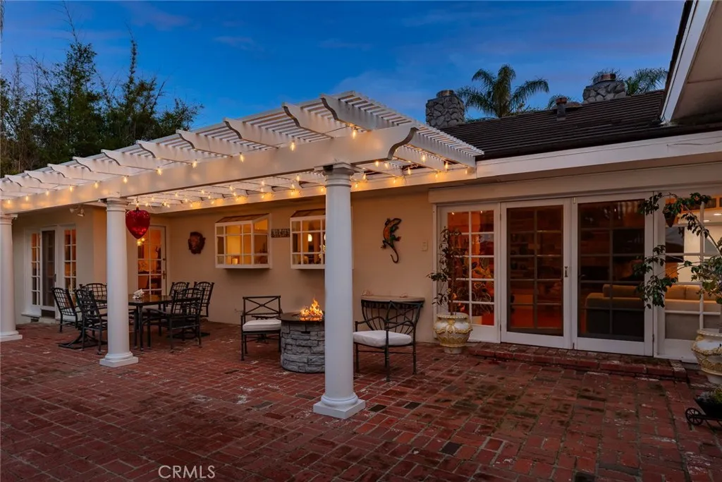 Additional image 125 of 22723 Erwin St, Woodland Hills, CA 91367