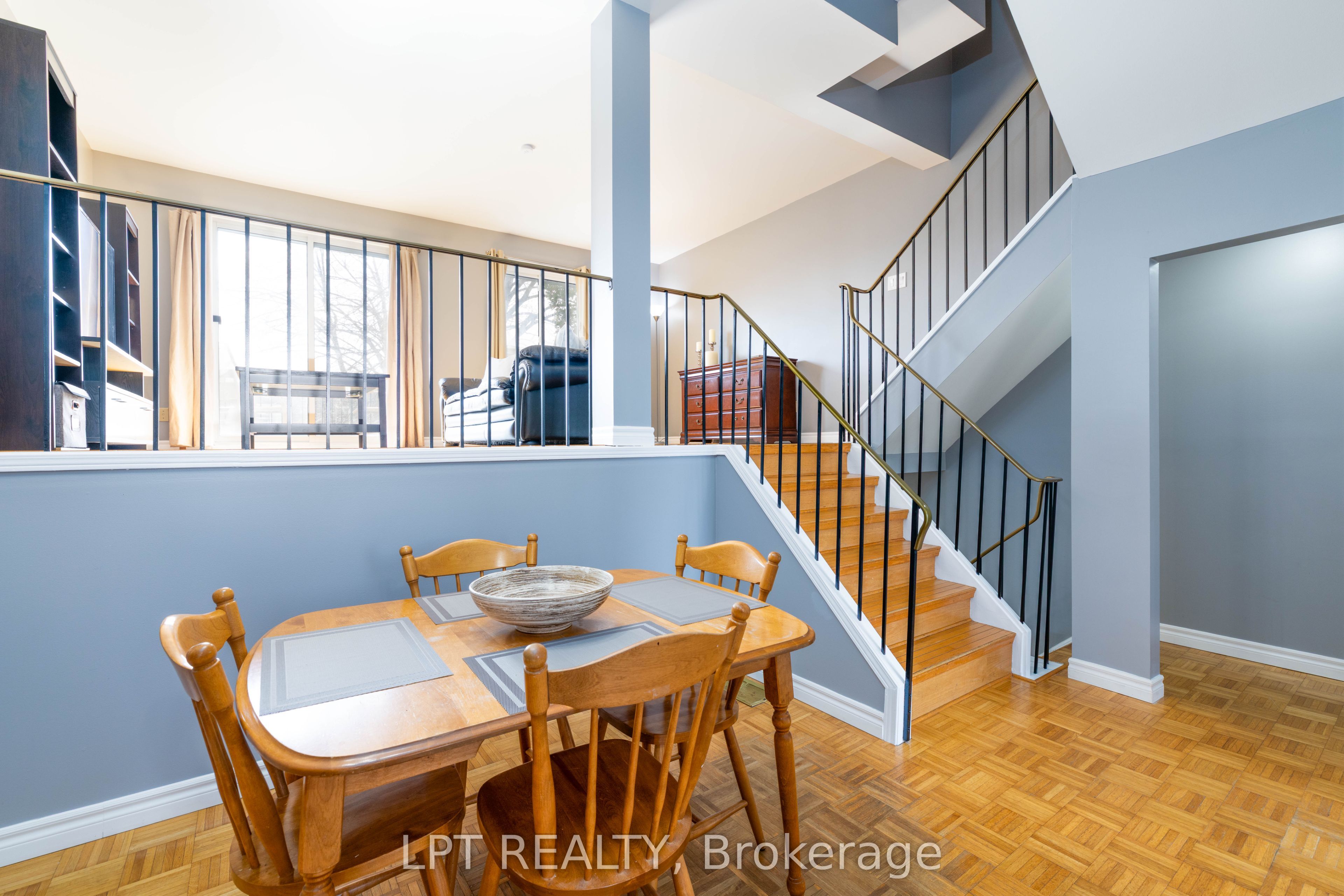 Additional image 3 of 117-2315 Bromsgrove Road, Mississauga, ON, L5J 4A6