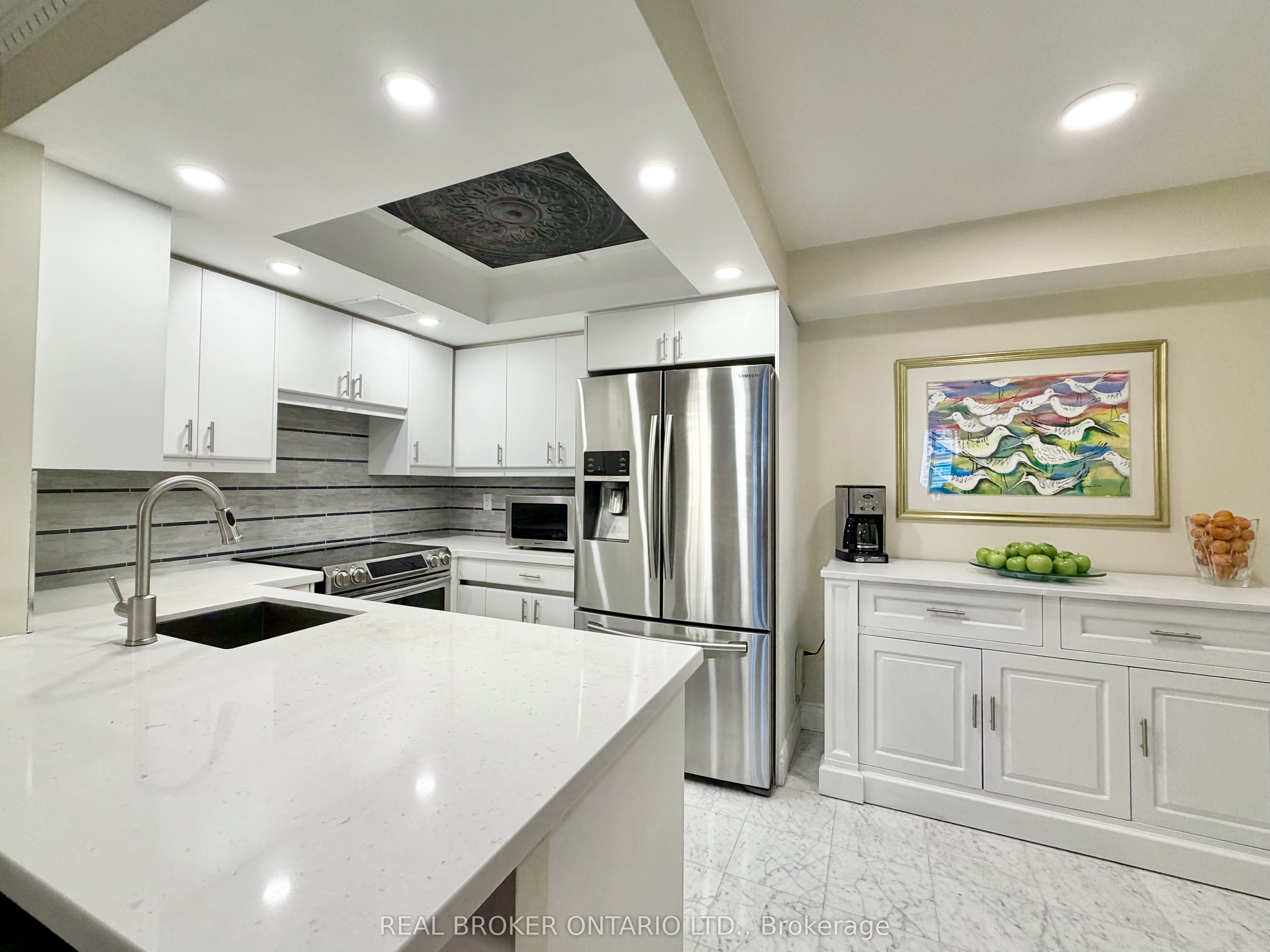 Additional image 5 of 602-130 Carlton Street, Toronto, ON, M5A 4K3