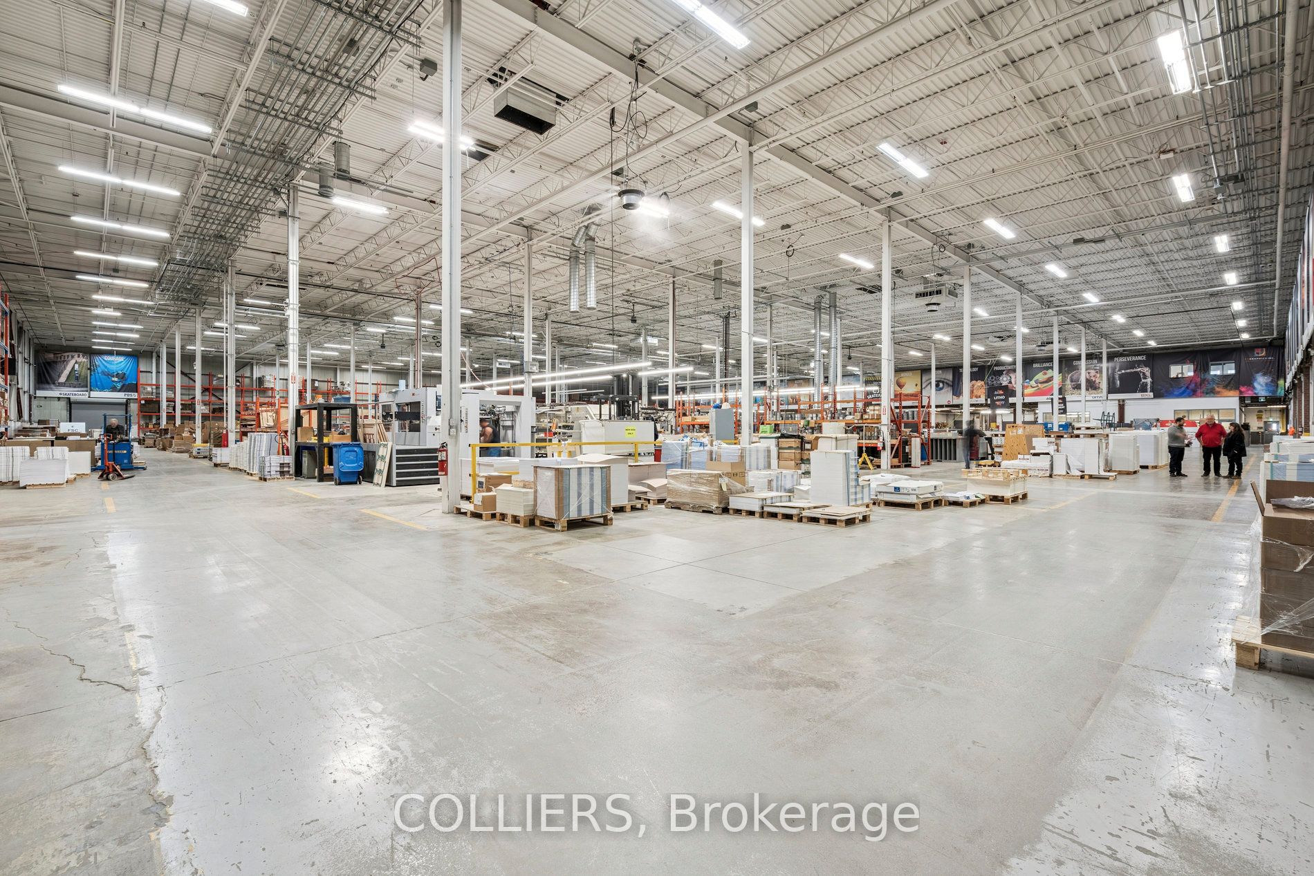 Additional image 4 of 560 Hensall Circle, Mississauga, ON, L5A 1Y1