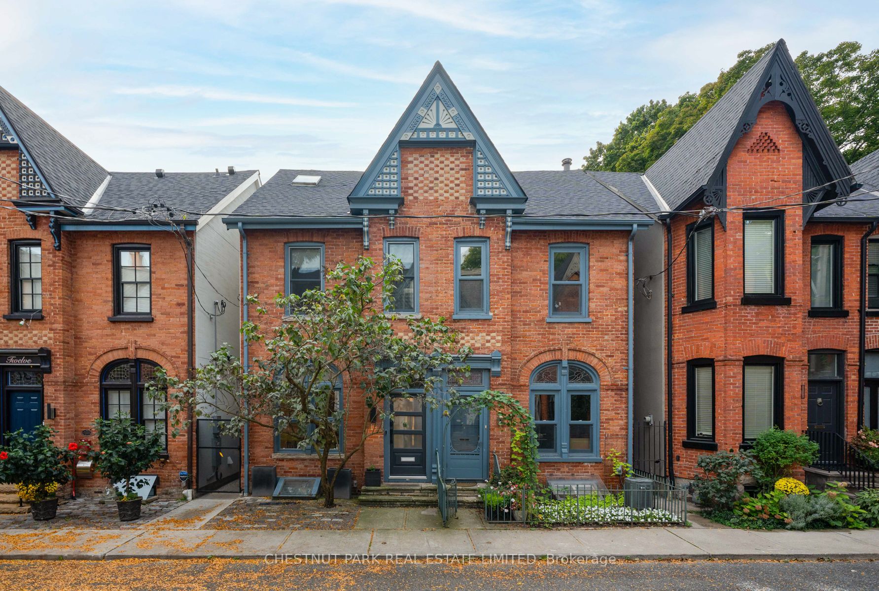 14 Wellesley Avenue, Toronto, ON, M4X 1V3