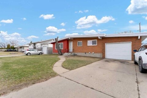 Additional image 8 of 561 12 Street NW, Medicine Hat, AB, T1A6R3