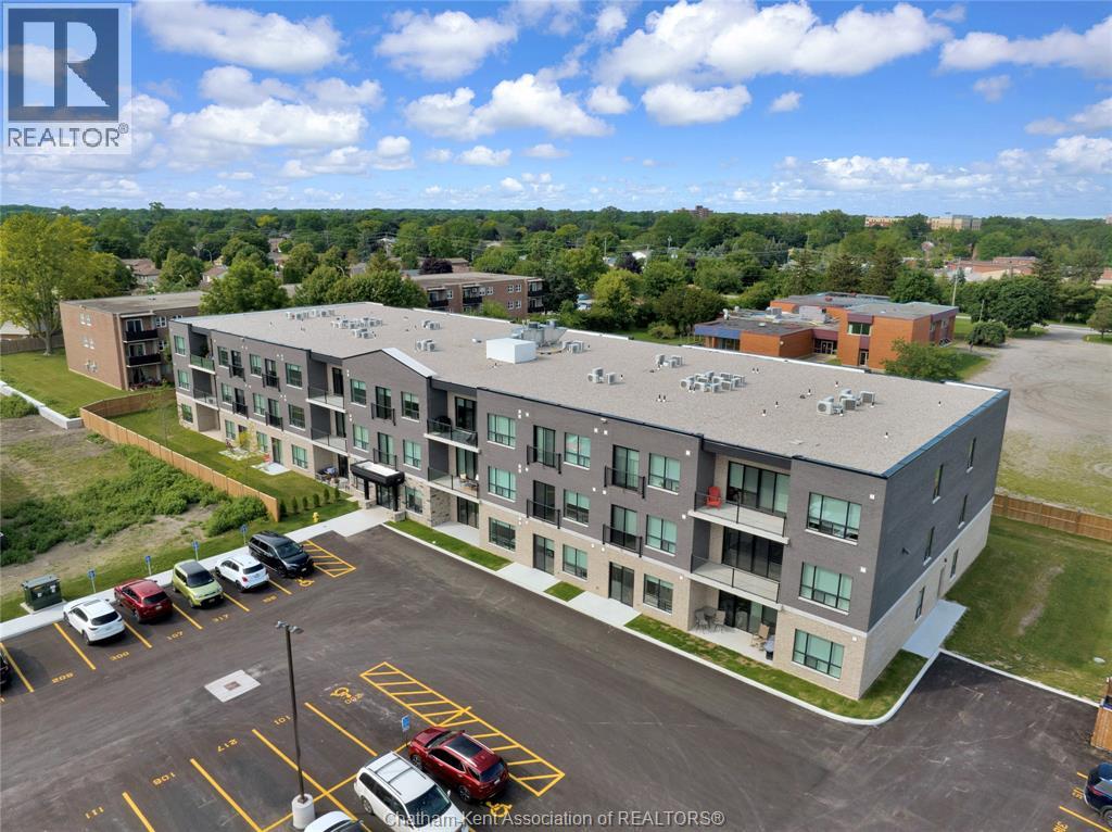 Additional image 3 of 216-175 Churchill Park Road, Chatham, ON, N7M6K5