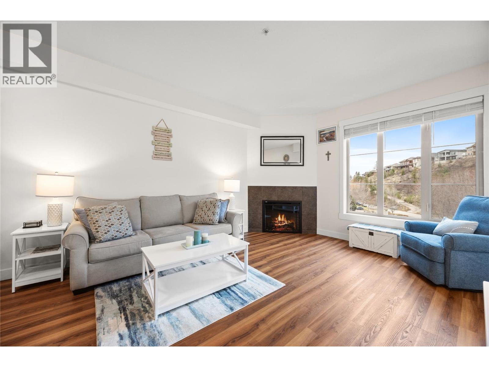 1405-1875 Country Club Drive, Kelowna, BC, V1V2W7