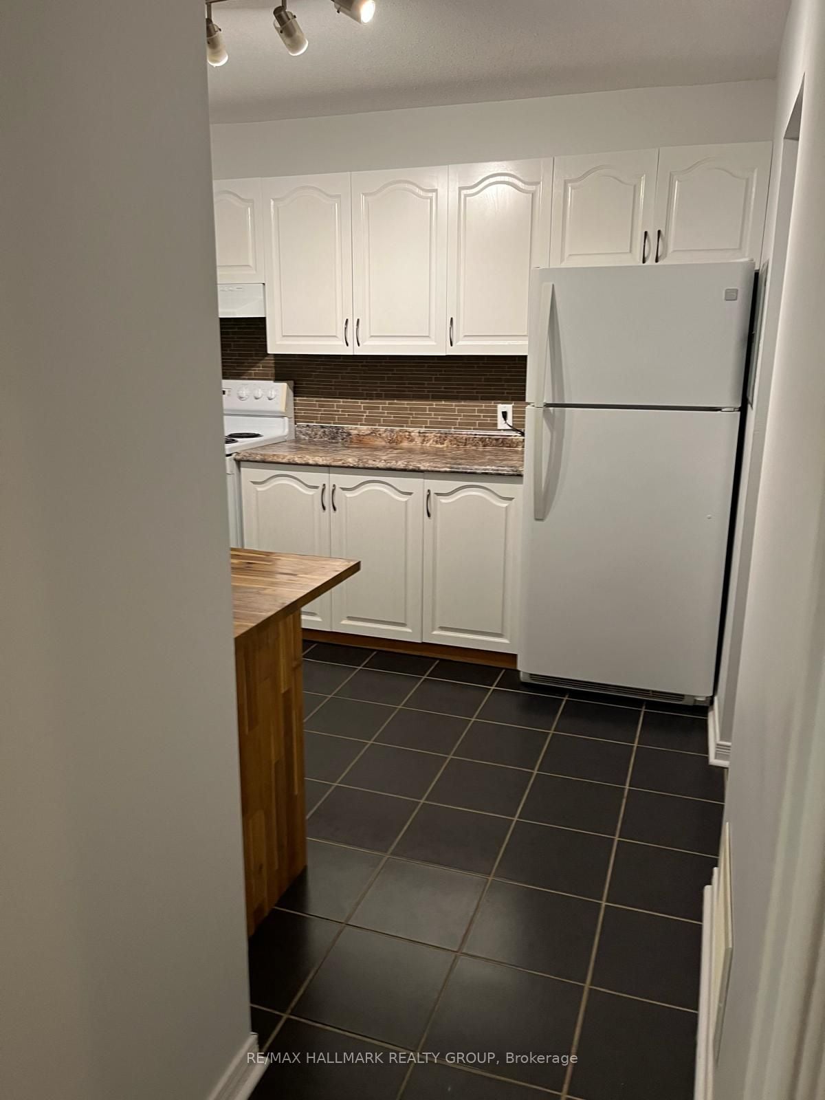 Additional image 3 of 2-133 Spadina Avenue, Ottawa, ON, K1Y 2C2