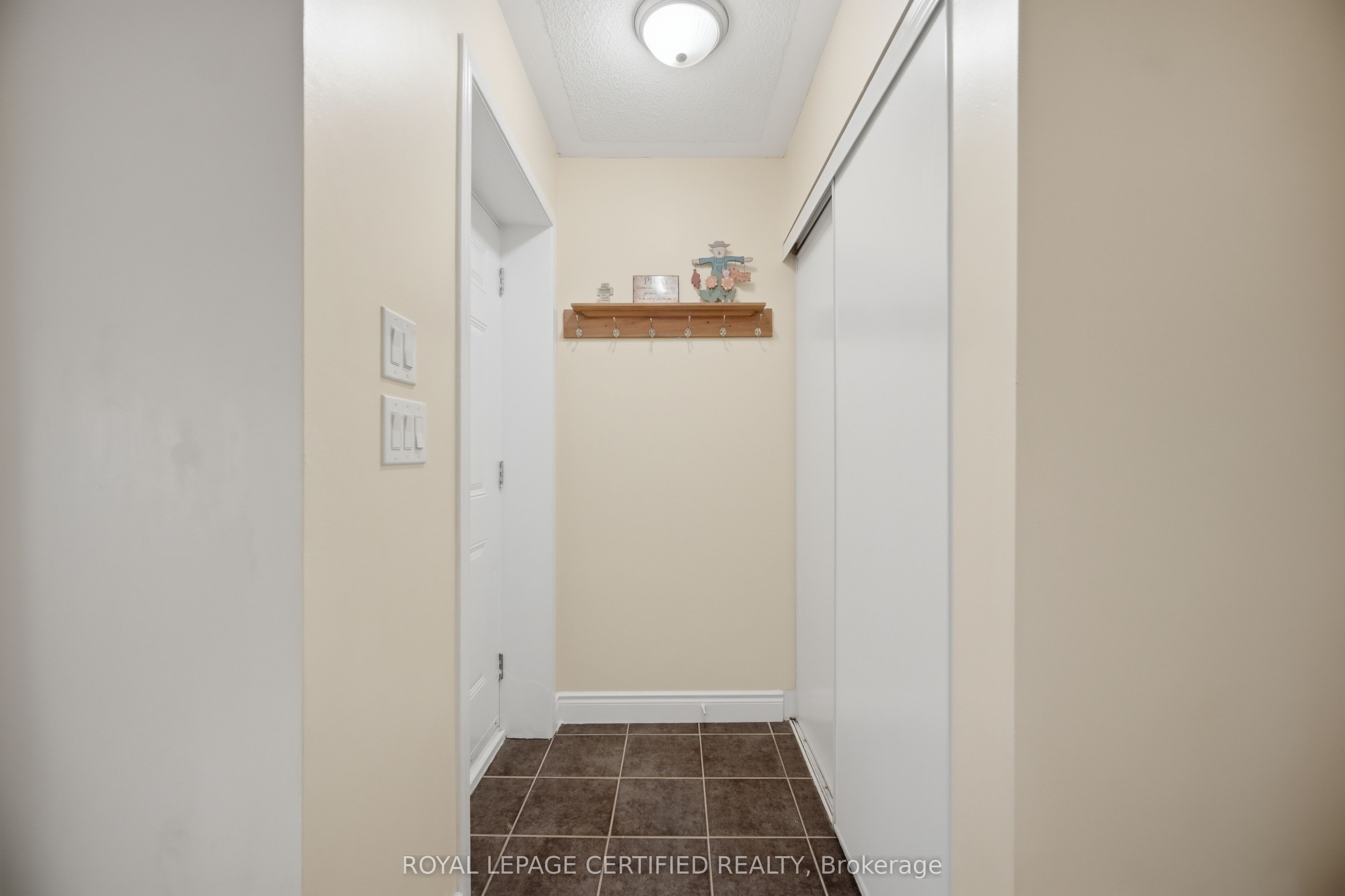 Additional image 5 of 101-25 Richgrove Drive, Toronto, ON, M9R 0A3