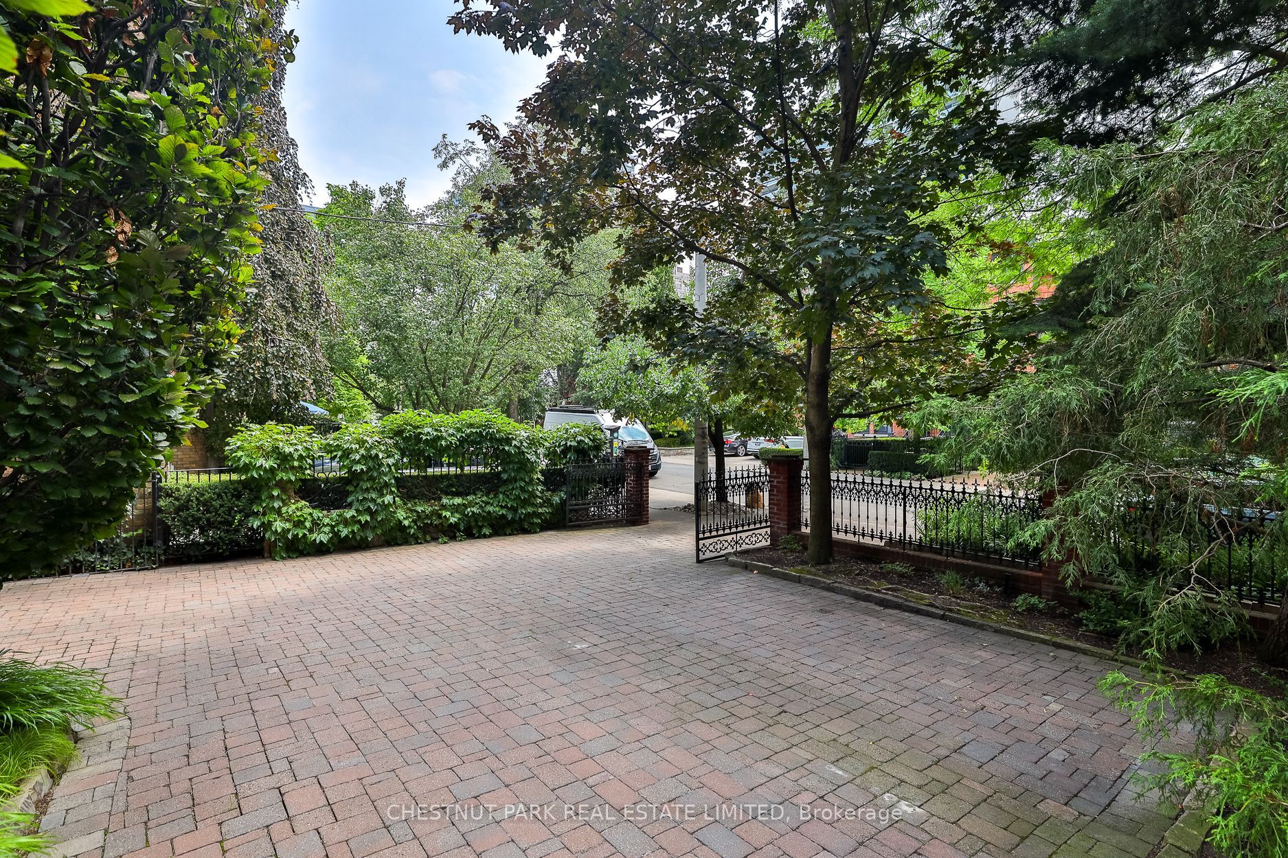 Additional image 3 of 46 Lowther Avenue, Toronto, ON, M5R 1C6
