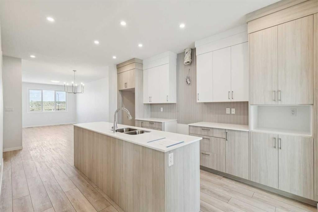 Additional image 6 of 70 Lucas Heath NW, Calgary, AB, T3P 2Y2