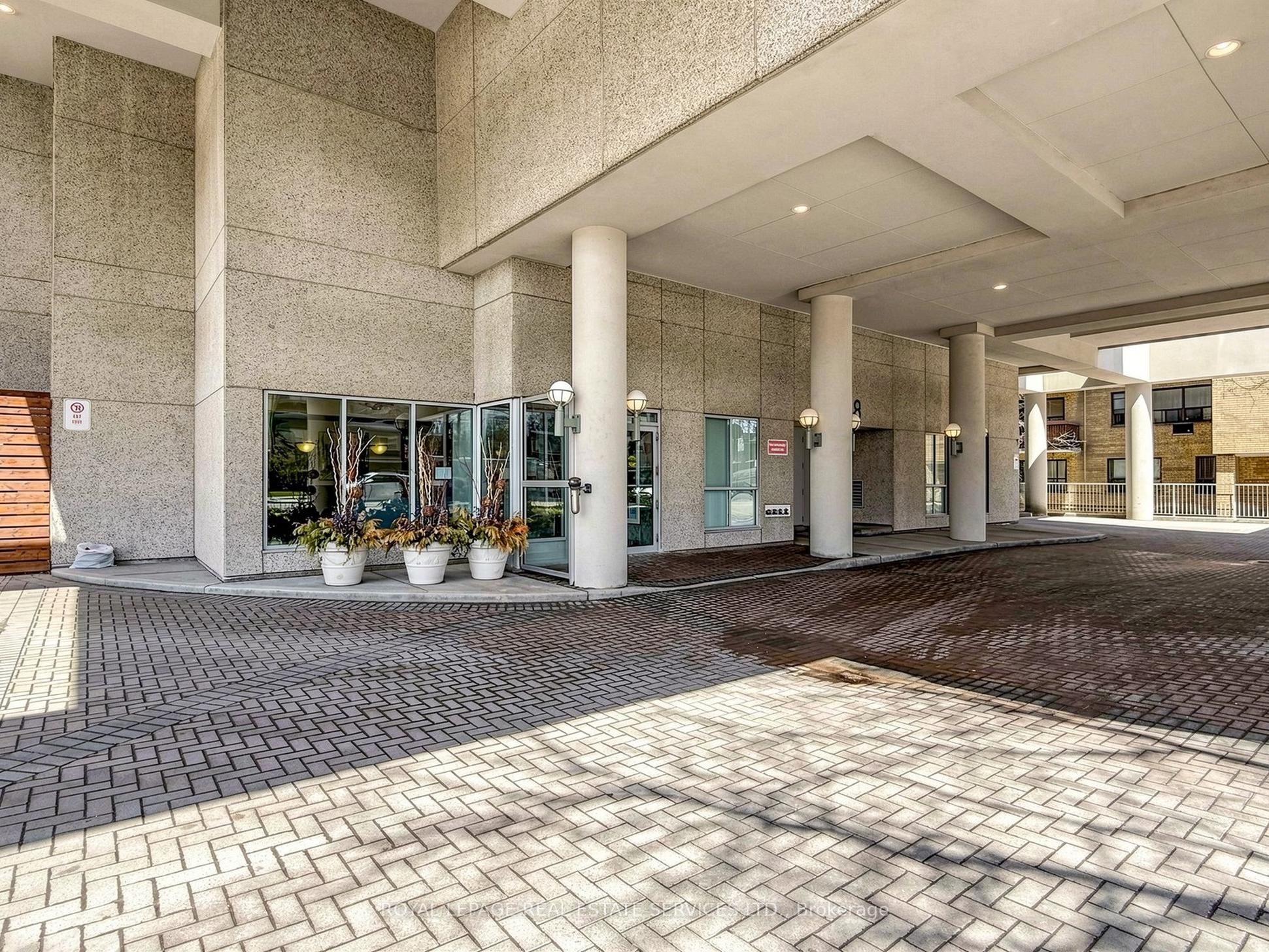 Additional image 4 of 203-398 Eglinton Avenue, Toronto, ON, M4P 3H8