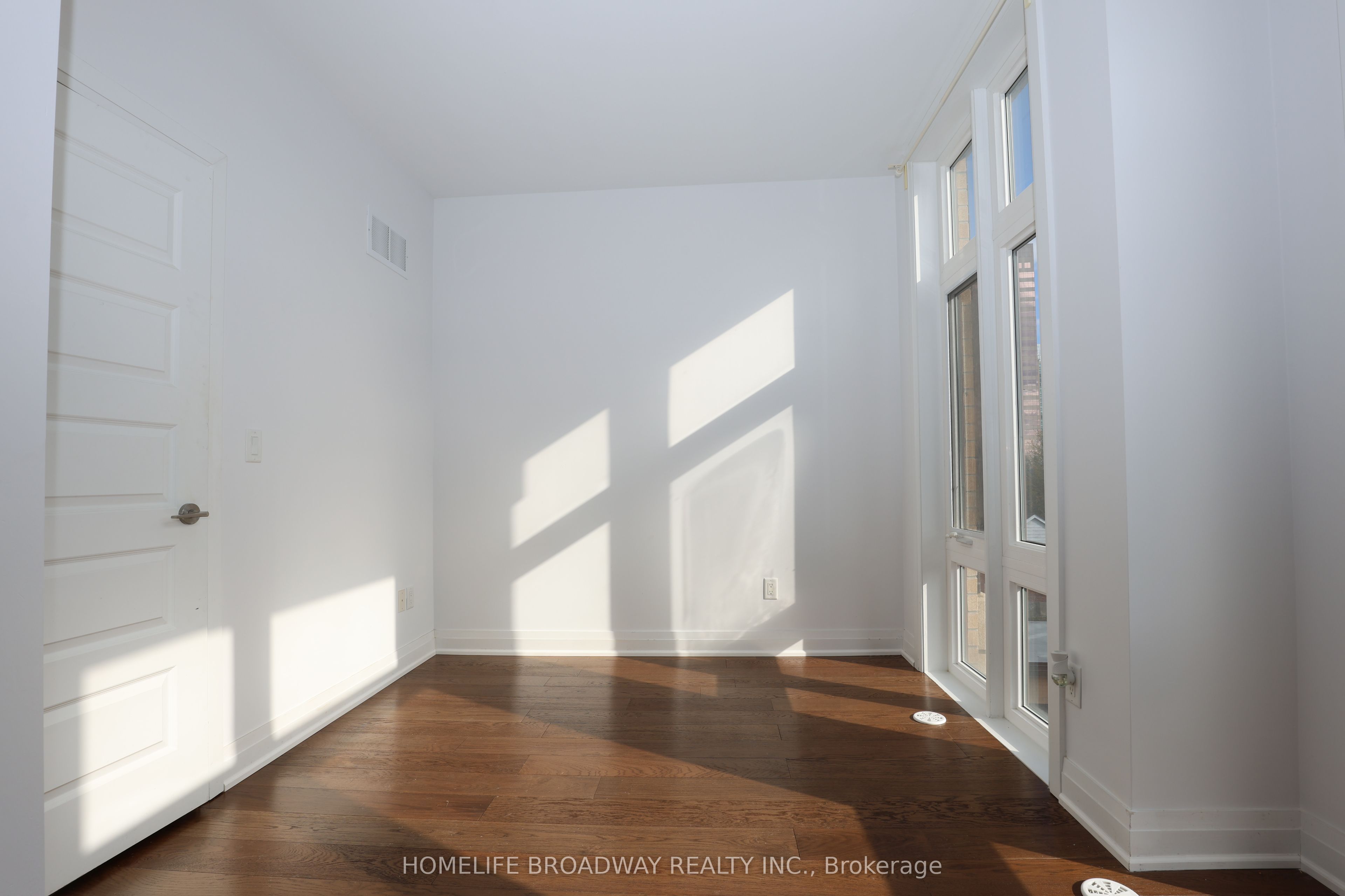 Additional image 6 of 111-23 Eldora Avenue, Toronto, ON, M2M 1R3