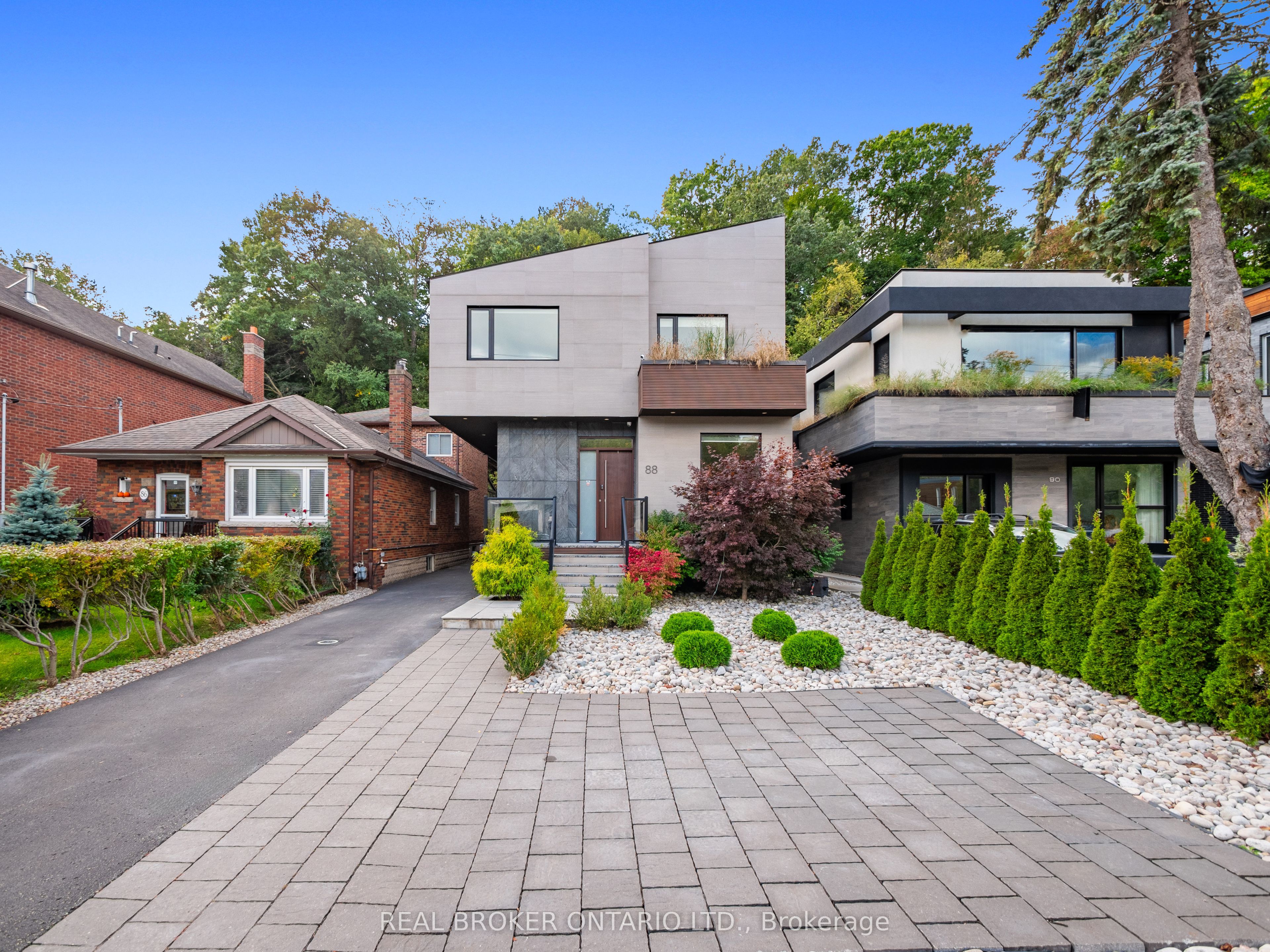Additional image 2 of 88 South Kingsway Way, Toronto, ON, M6S 3T3