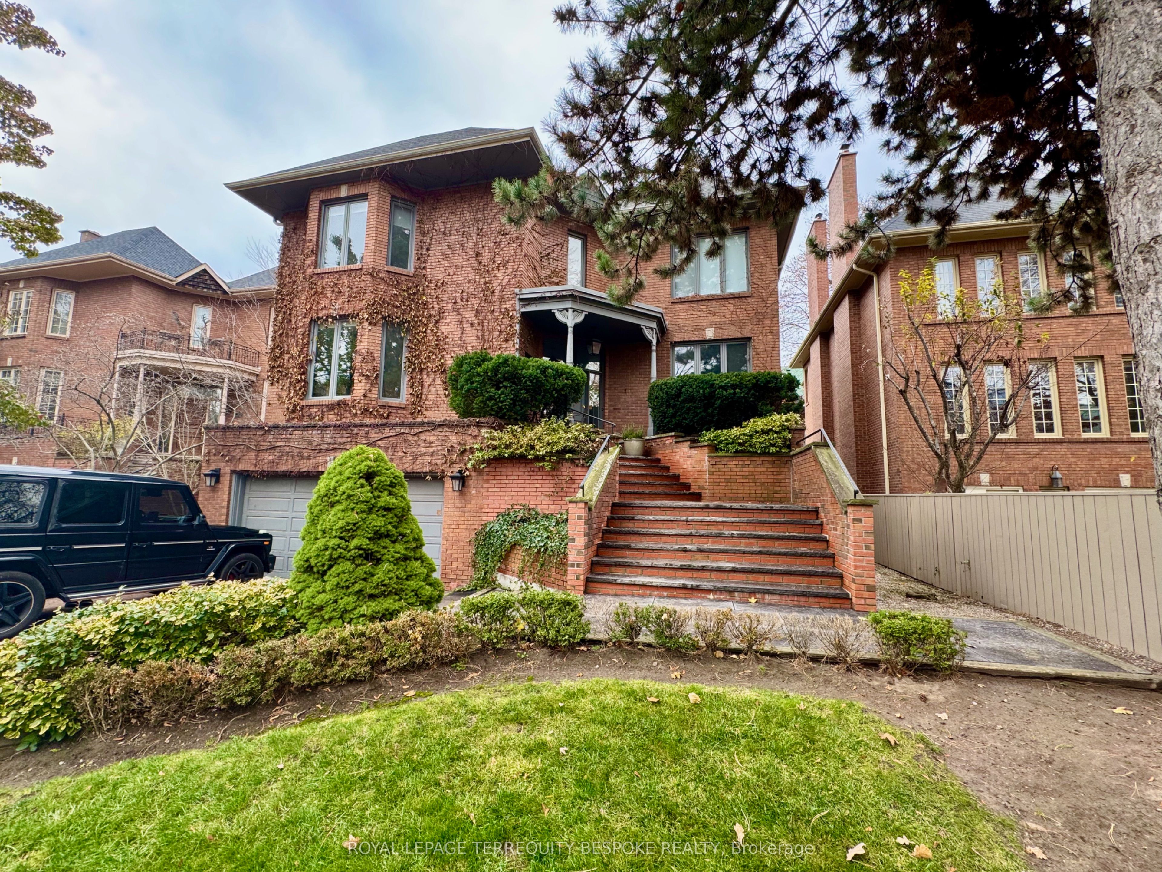 Additional image 2 of 1 Scarth Road, Toronto, ON, M4W 2S5
