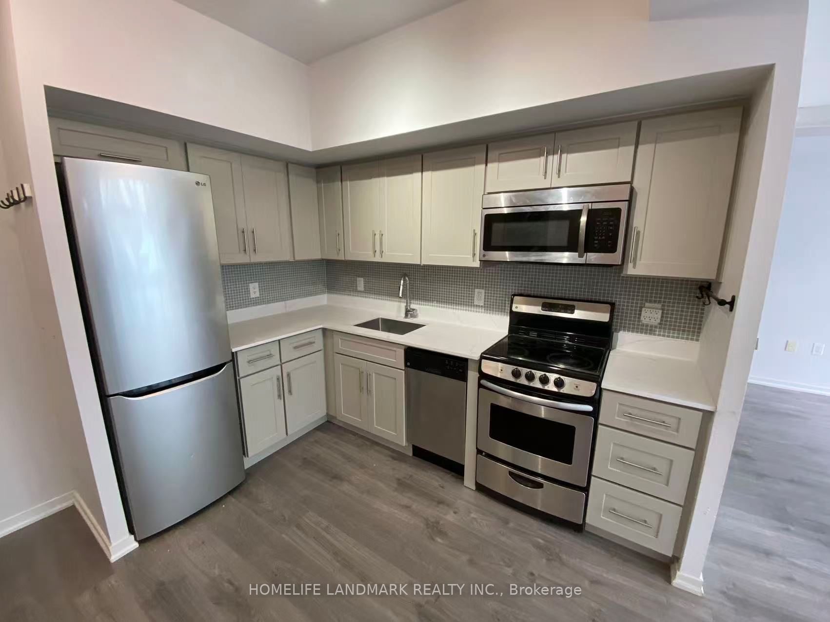 ph02-36 Lisgar Street, Toronto, ON, M6J 0C7