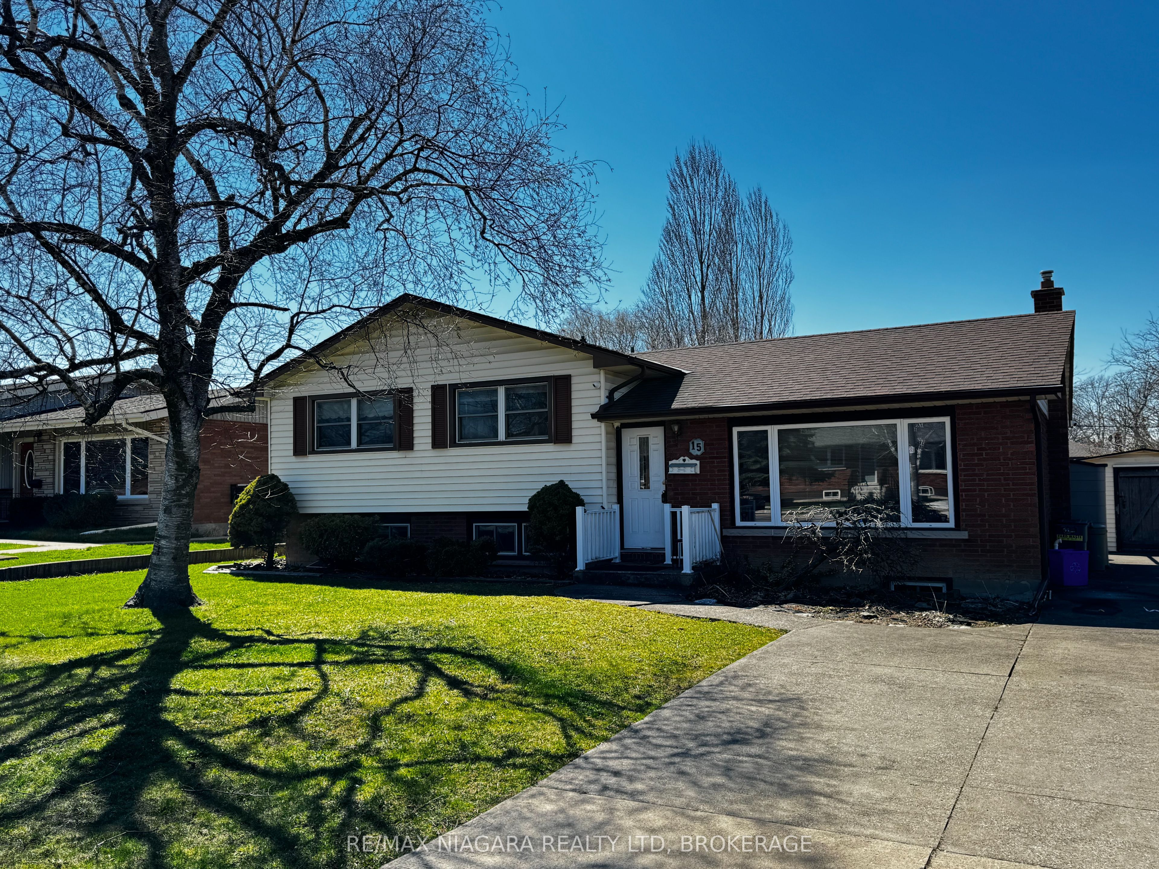 Additional image 2 of 15 Collier Road N, Thorold, ON, L2V 2W8