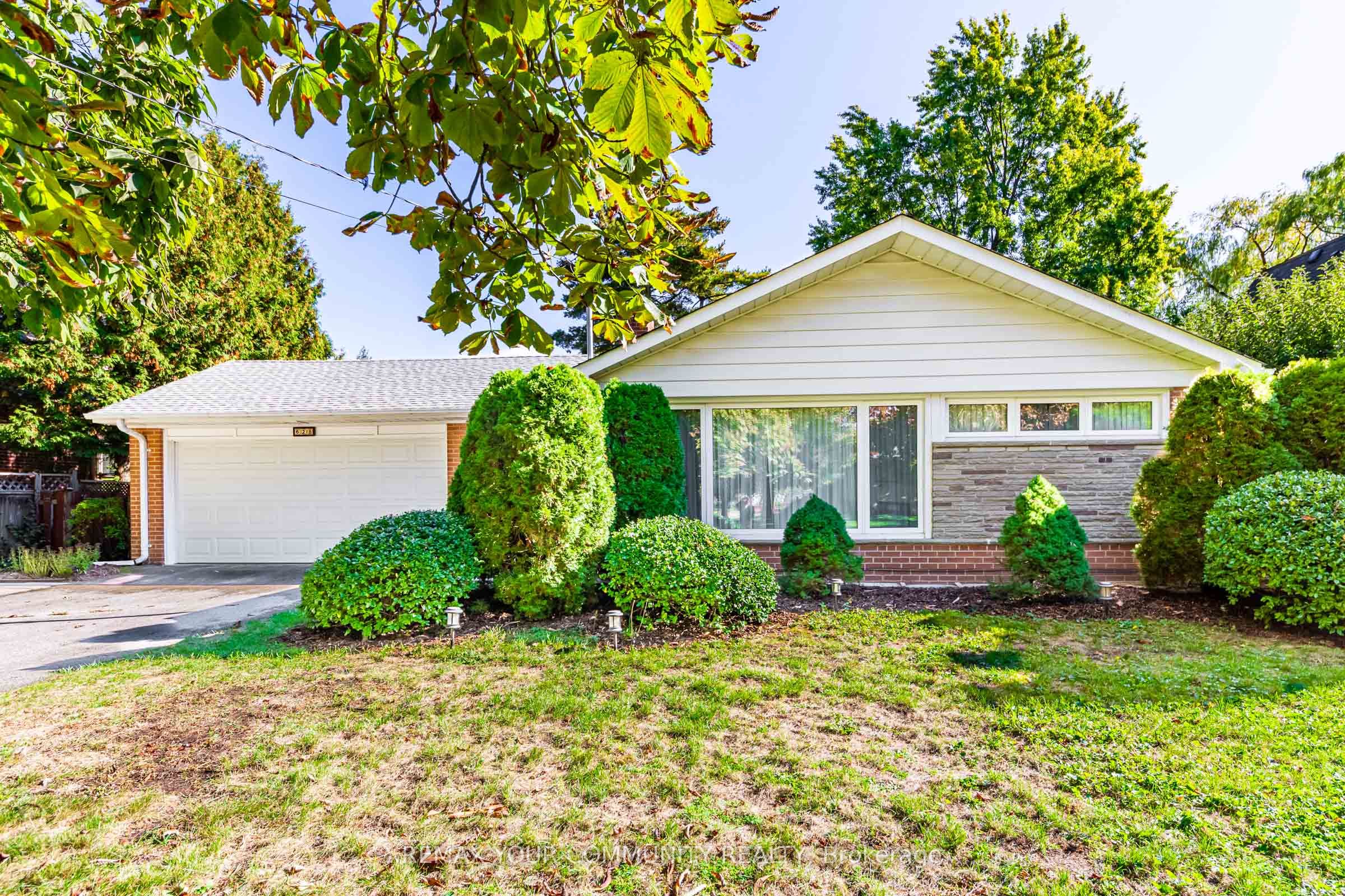 628 Shenandoah Drive, Mississauga, ON, L5H 1V9