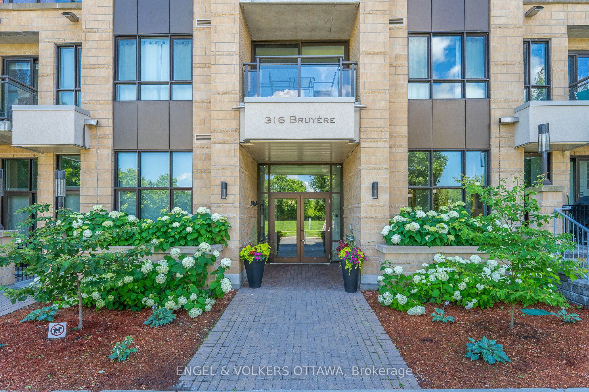302-316 Bruyere Street, Ottawa, ON, K1N 0C3