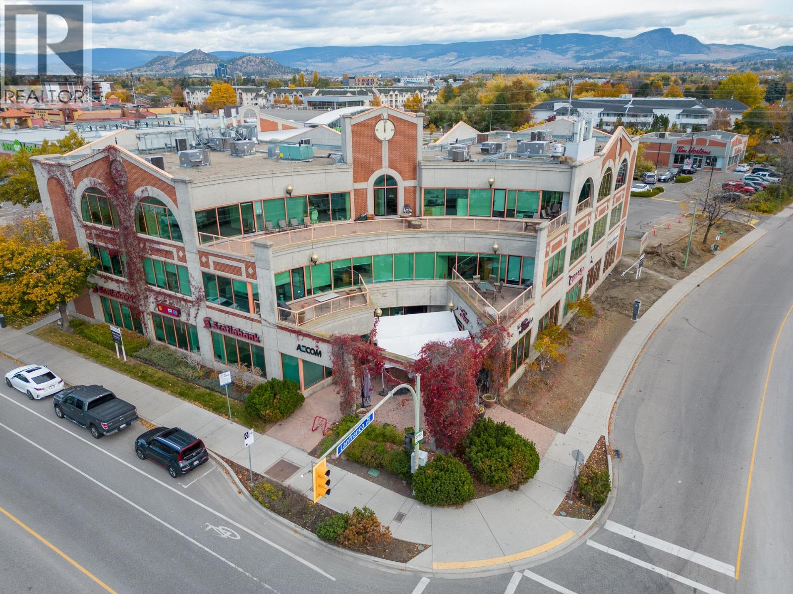 Additional image 2 of 302-3275 Lakeshore Road, Kelowna, BC, V1W3S9
