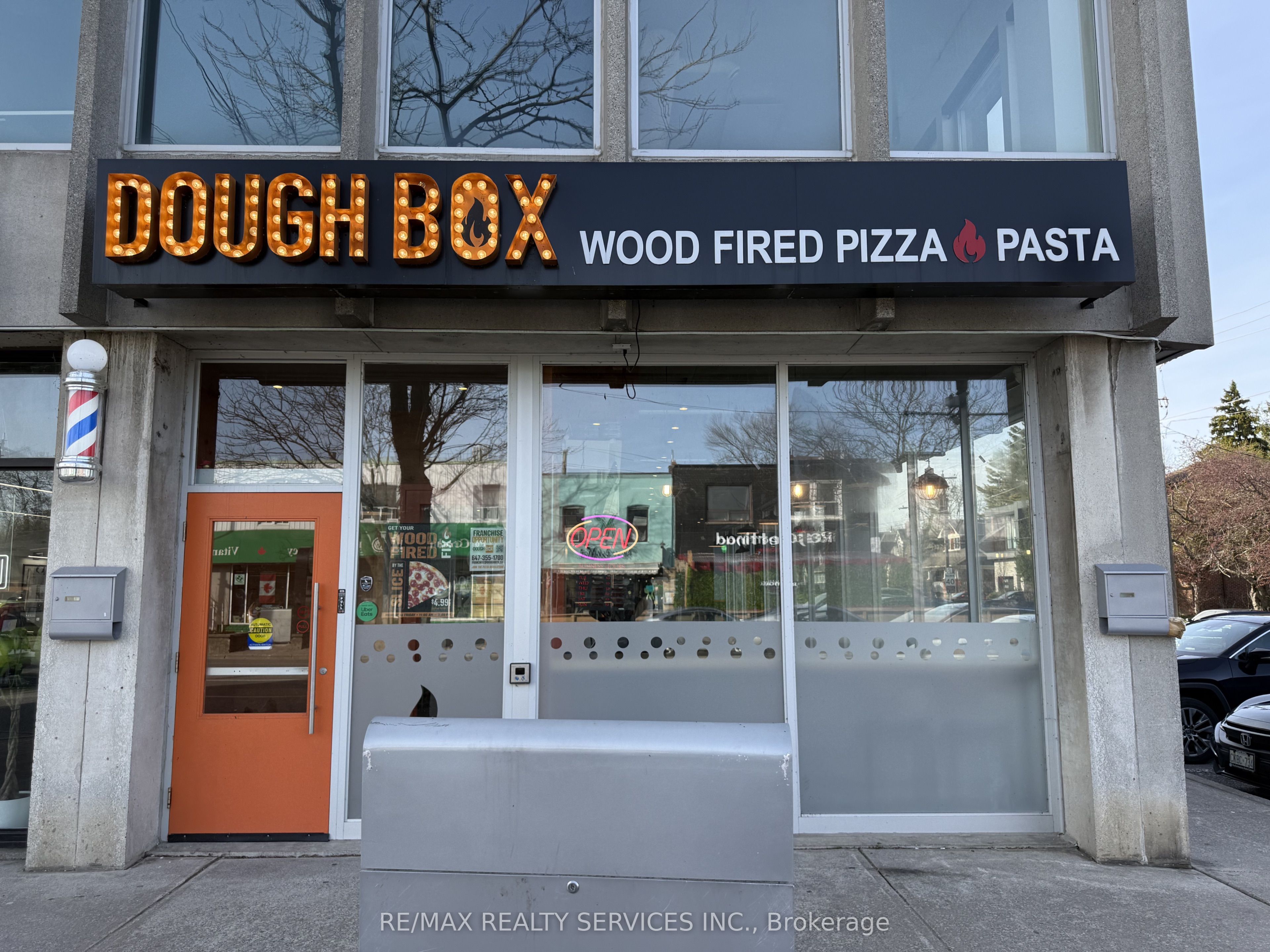 Additional image 2 of 230 Lakeshore Road E, Mississauga, ON, L5G 1G7